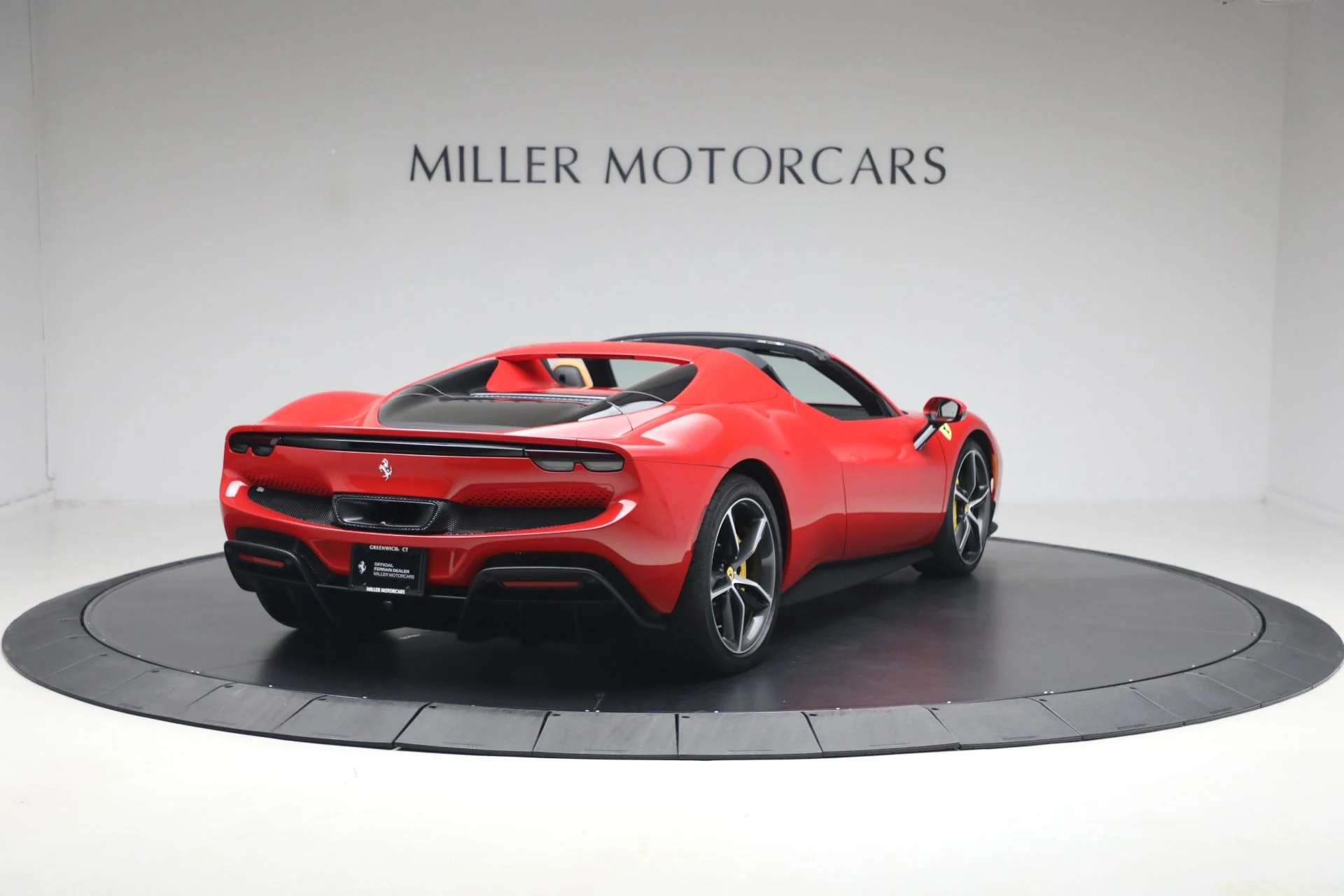mph007_1305838419_Used_2025_Ferrari_296_GTS_1780609887_3af3c66e71