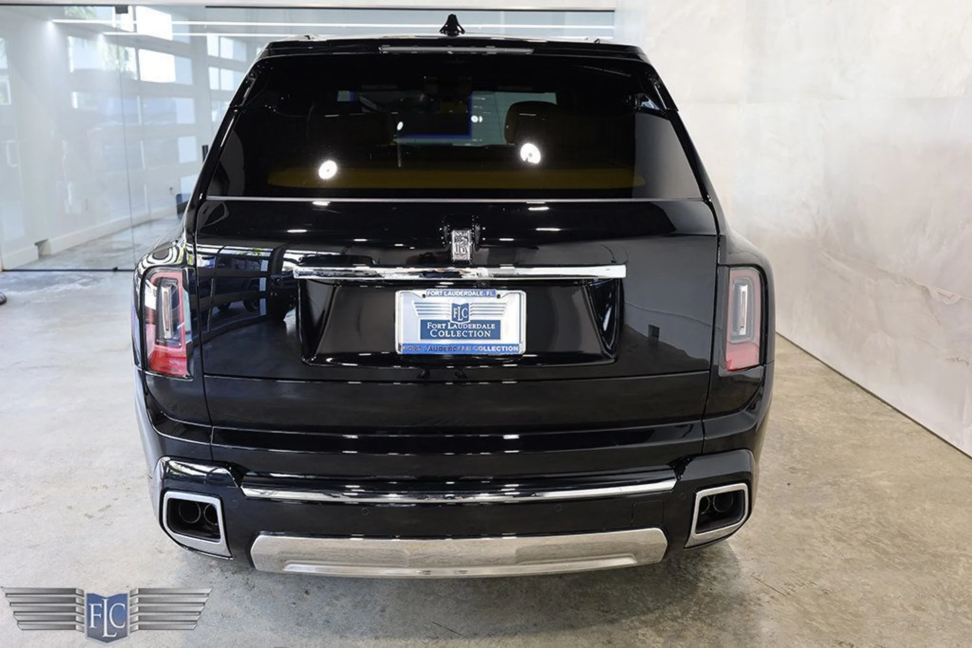 mph007_130736336_used_2025_rolls_royce_cullinan_sportutility_9689_22896189_8_1024_6ecde267c7