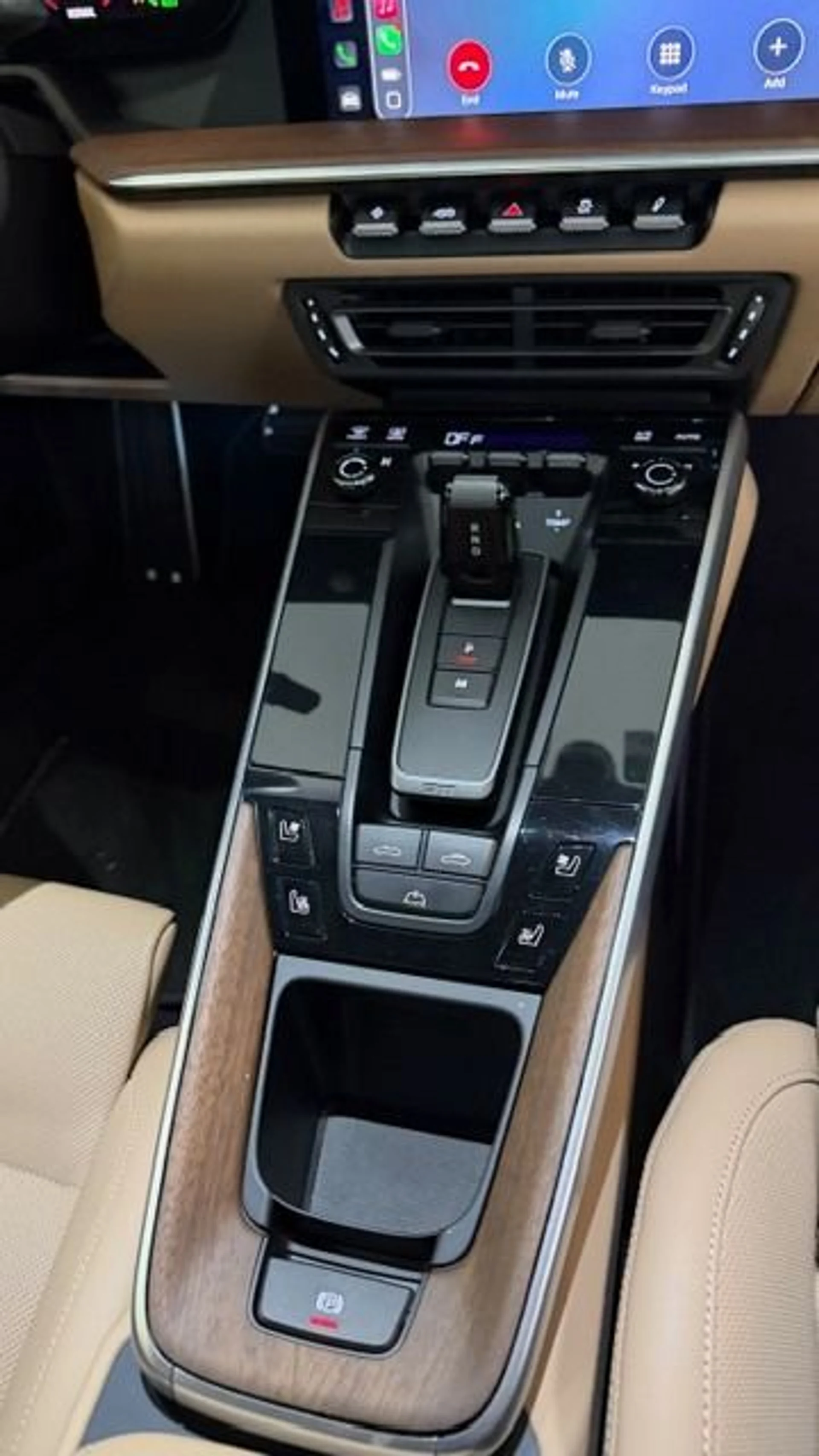 mph007_1307478581_Used_2022_Porsche_911_Carrera_1767118242_f4f7929118