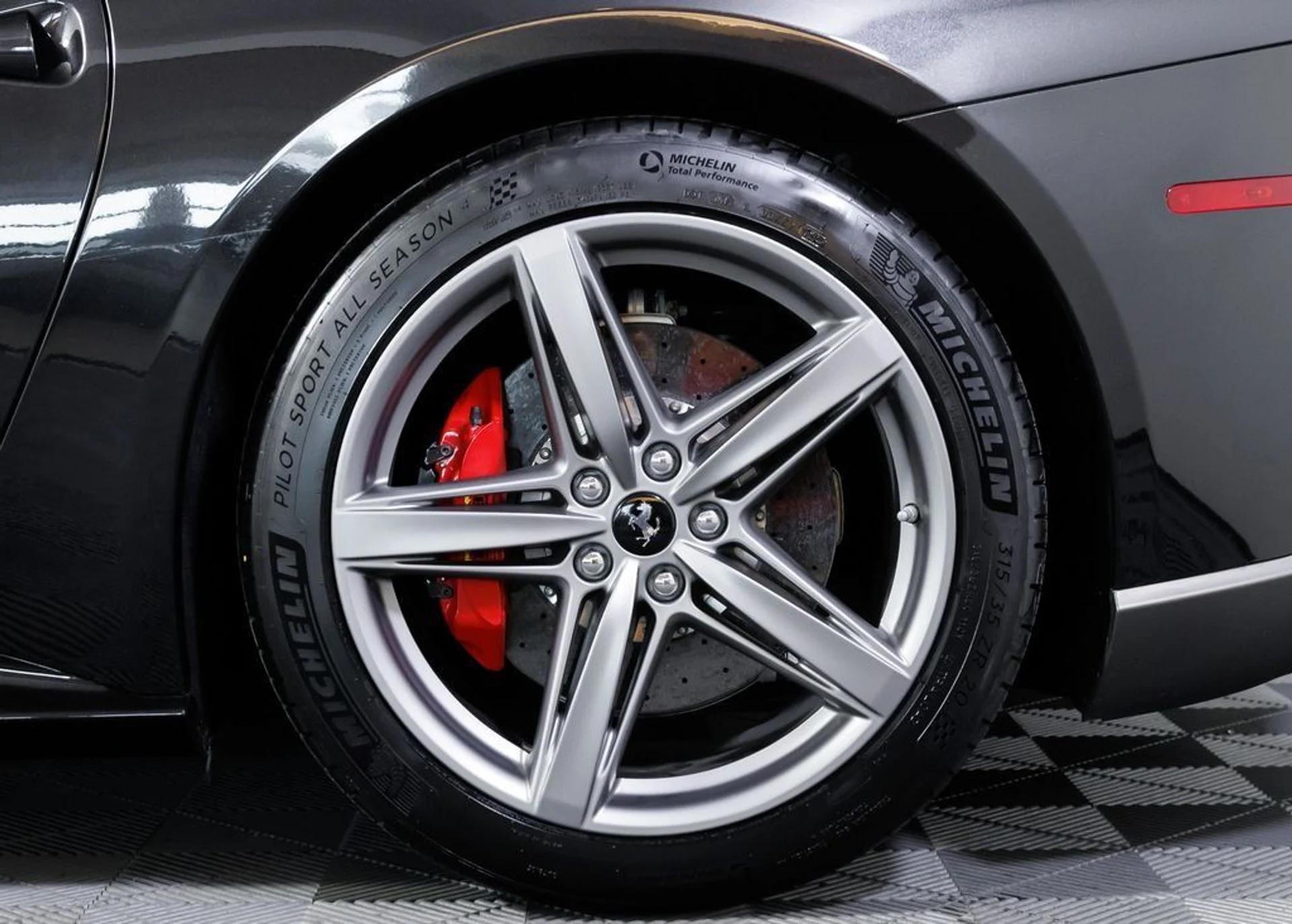 mph007_1333729925_f44f9362489d44b0a4b39675c4fe0f49_0195ba2e89