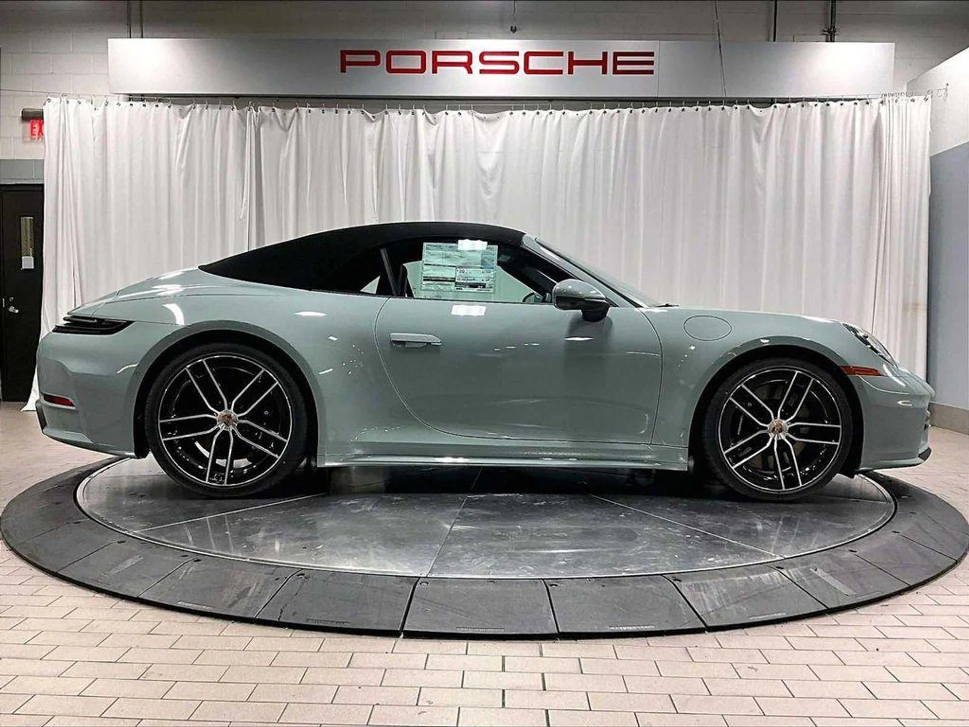 mph007_1350650926_08r_Pfsk_Yuv_V20_Ae_Gut4bzcts_GL_4_9800aeb2ca