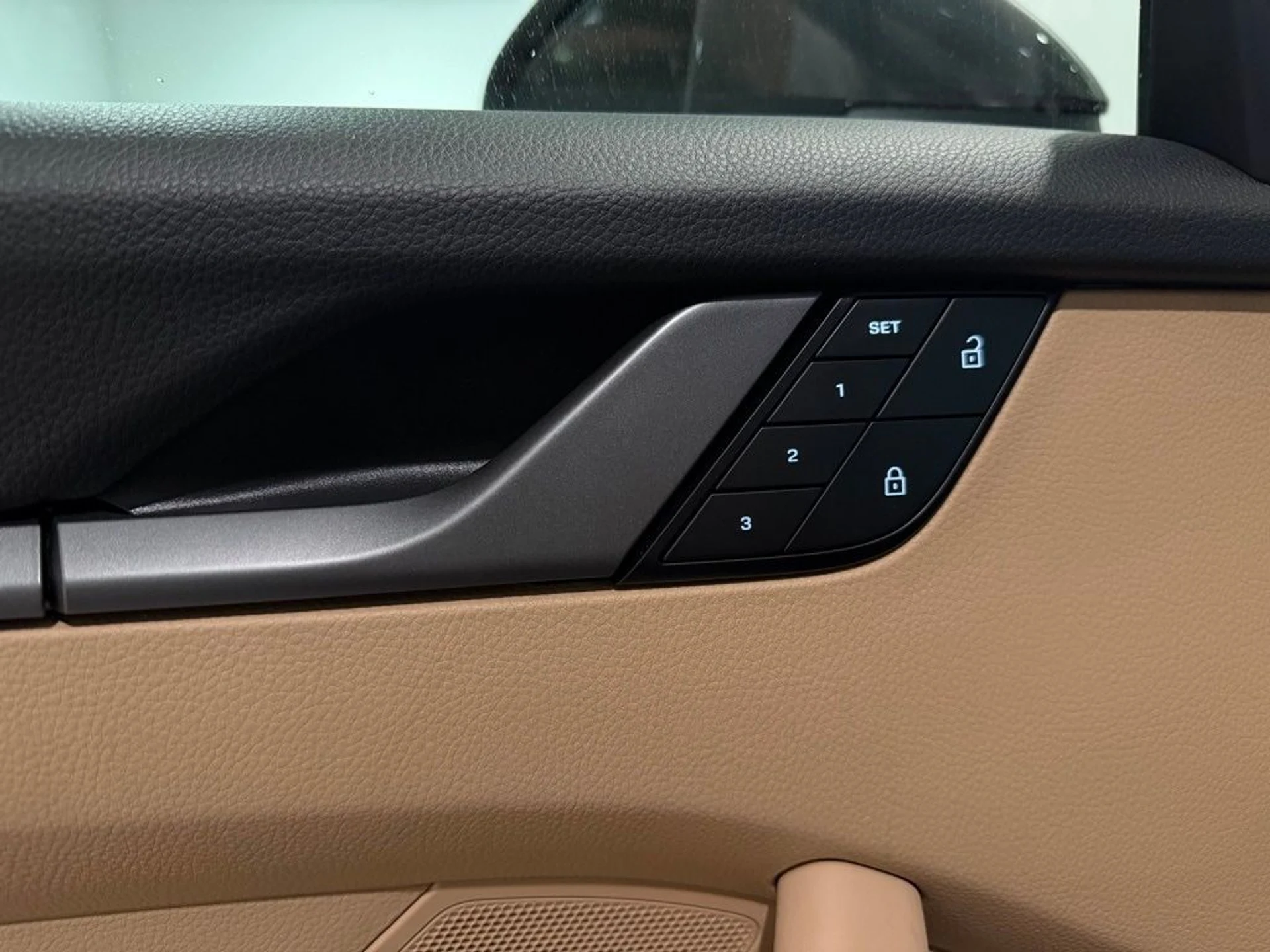 mph007_1357003795_7027d9d22dc464050e6717a9dbd9cb43x_f0d5dfe44f