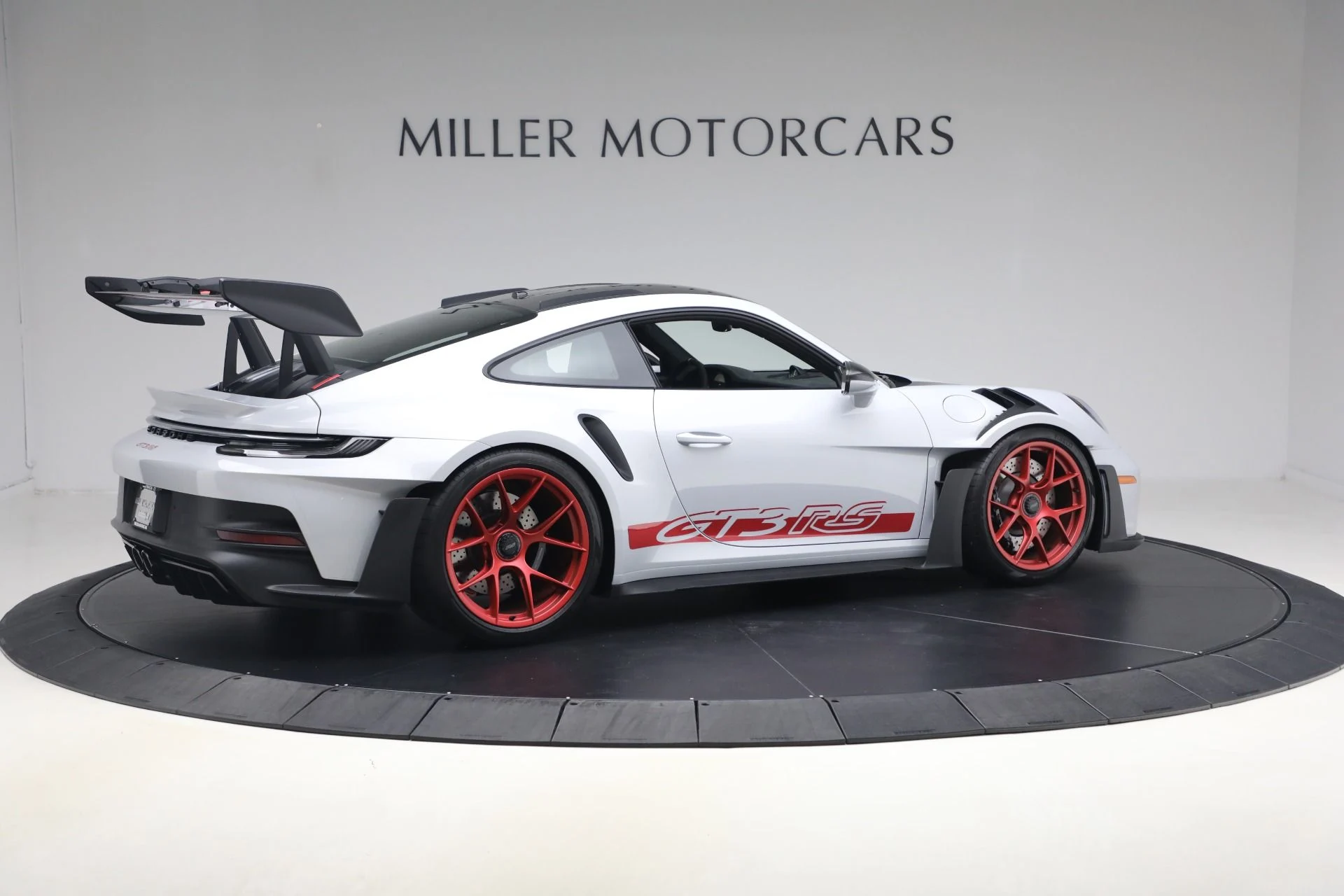 mph007_136235514_Used_2025_Porsche_911_GT_3_RS_1789411485_c8a65722e9