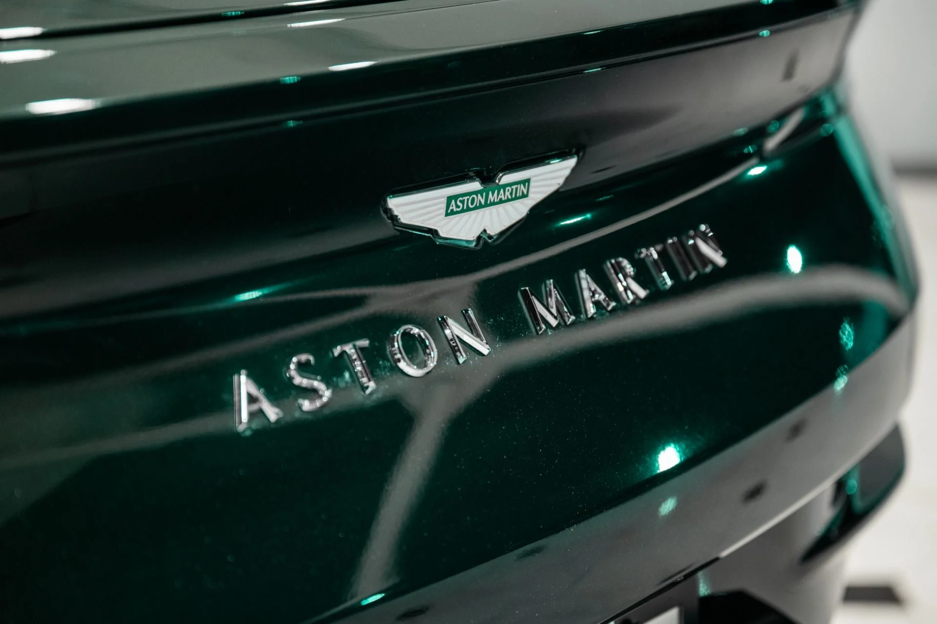 mph007_1366096339_New_2026_Aston_Martin_DB_12_Volante_1772211091_b68795bdfd