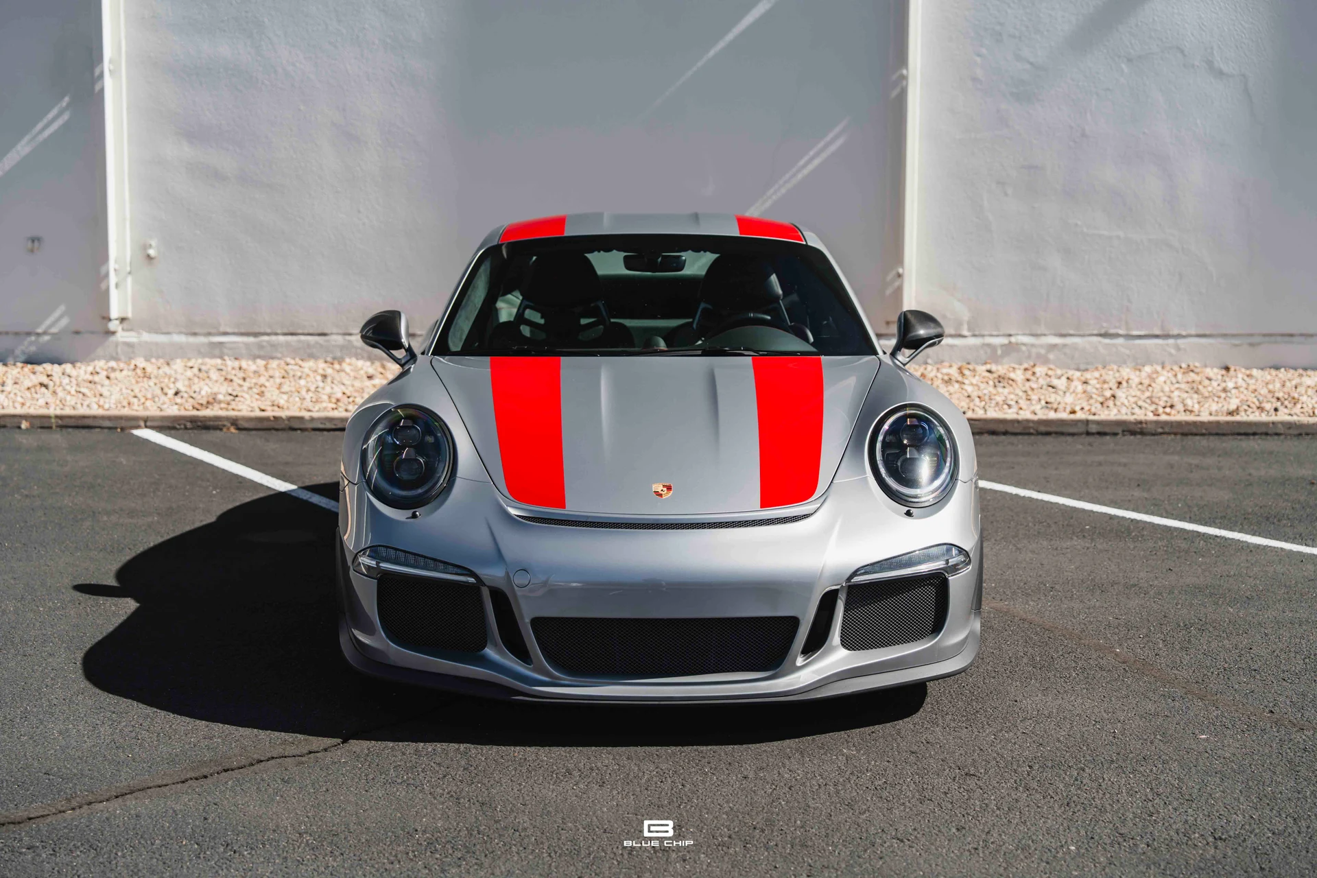 mph007_1373068447_6a2c7e059ee9ba6c27f518fb_2016_Porsche_911_R_08_01e68b0760