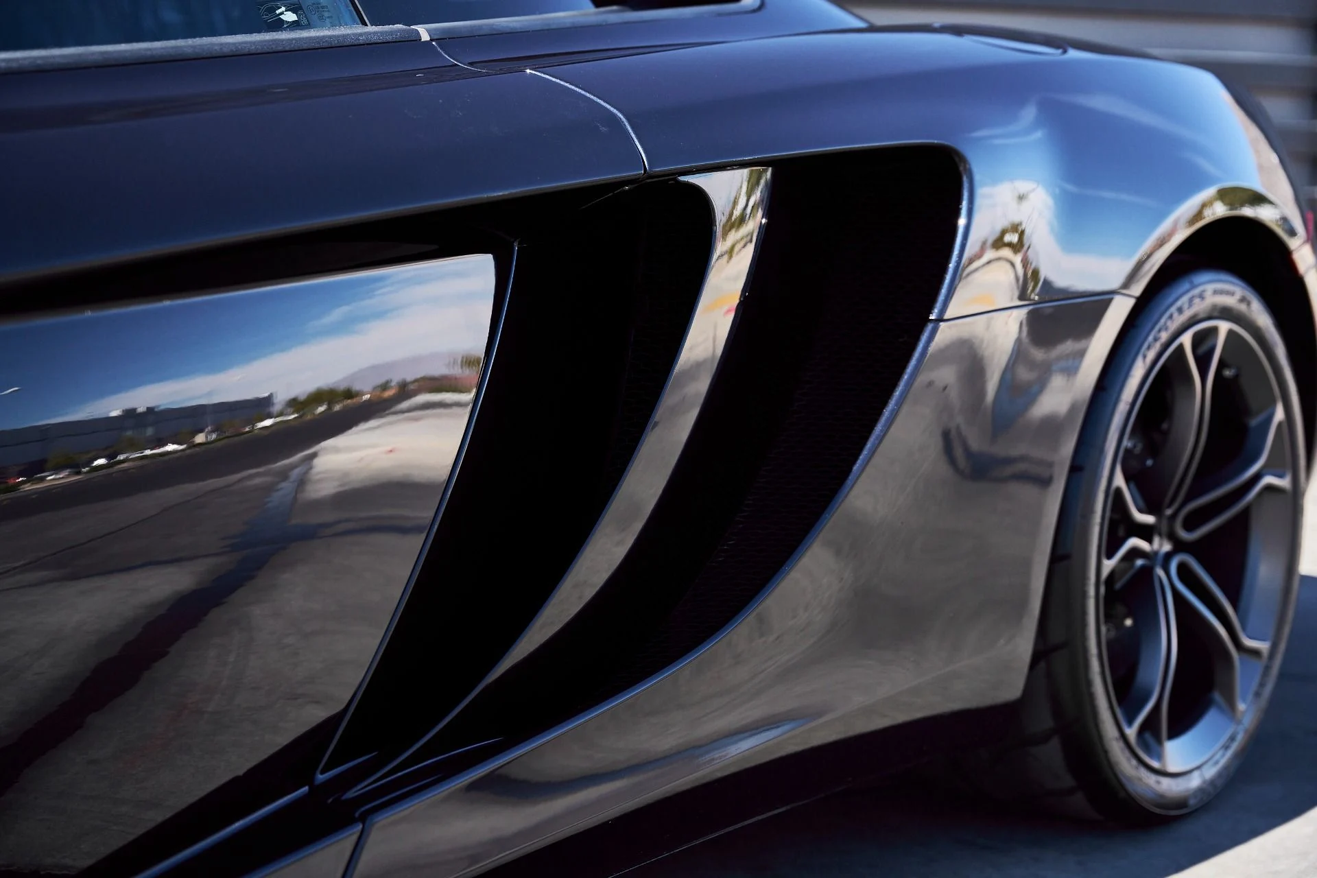 mph007_1379513869_Used_2012_Mc_Laren_MP_4_12_C_Base_1772743029_43eaed4d86