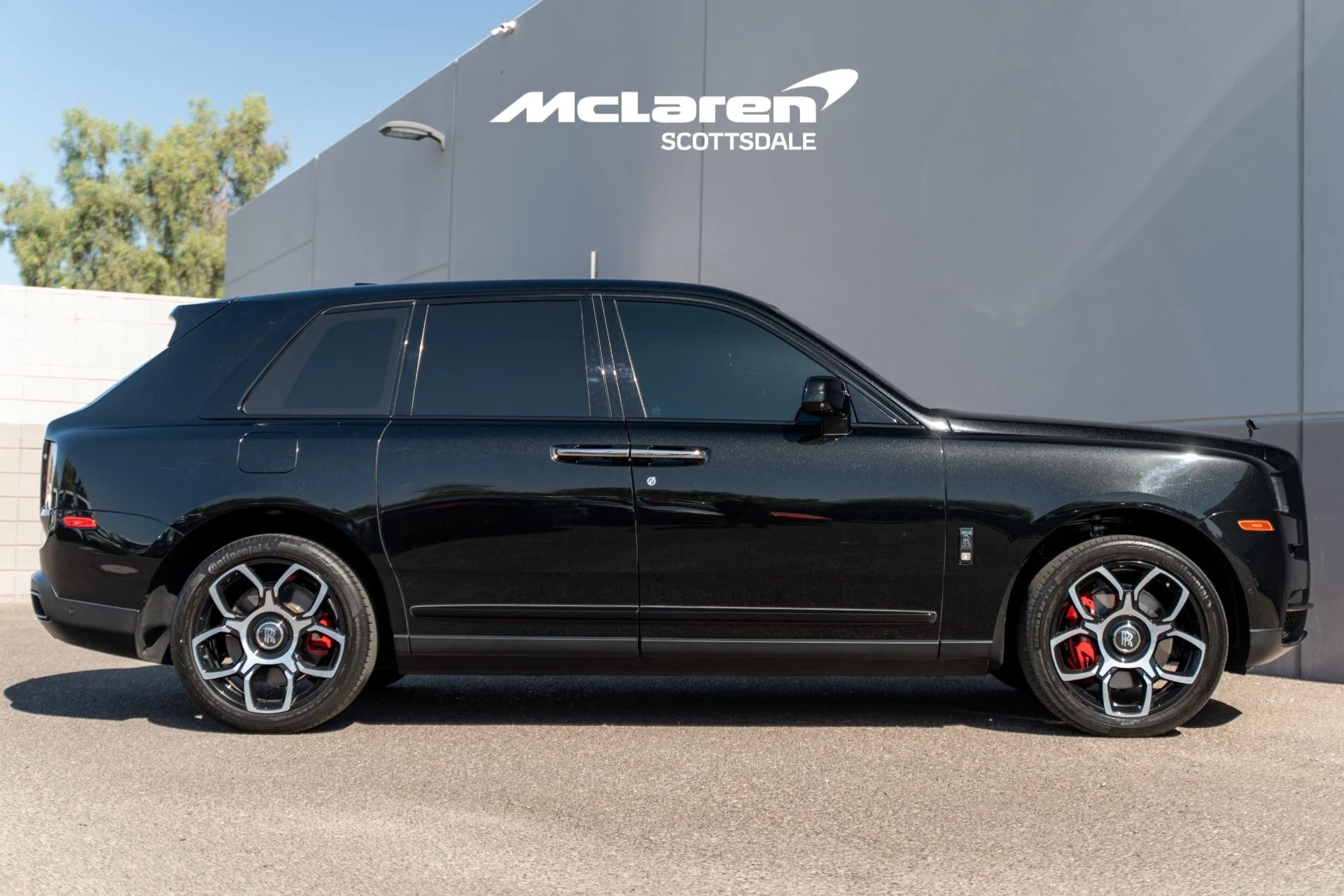mph007_14028928_Used_2022_Rolls_Royce_CULLINAN_1780678836_13100c628d