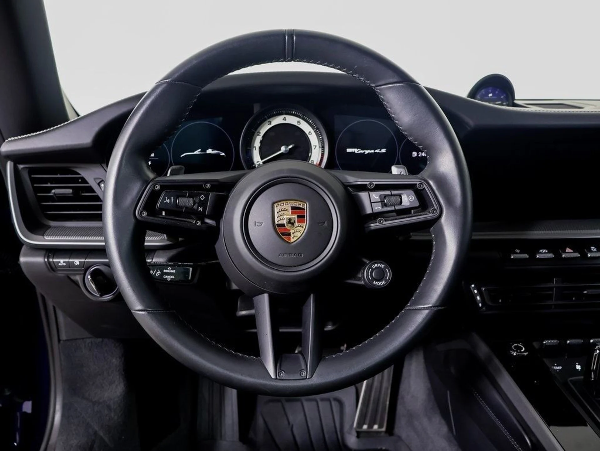 mph007_140357339_4c2099a081c93fc863a40348802a4641x_88b1d1b128