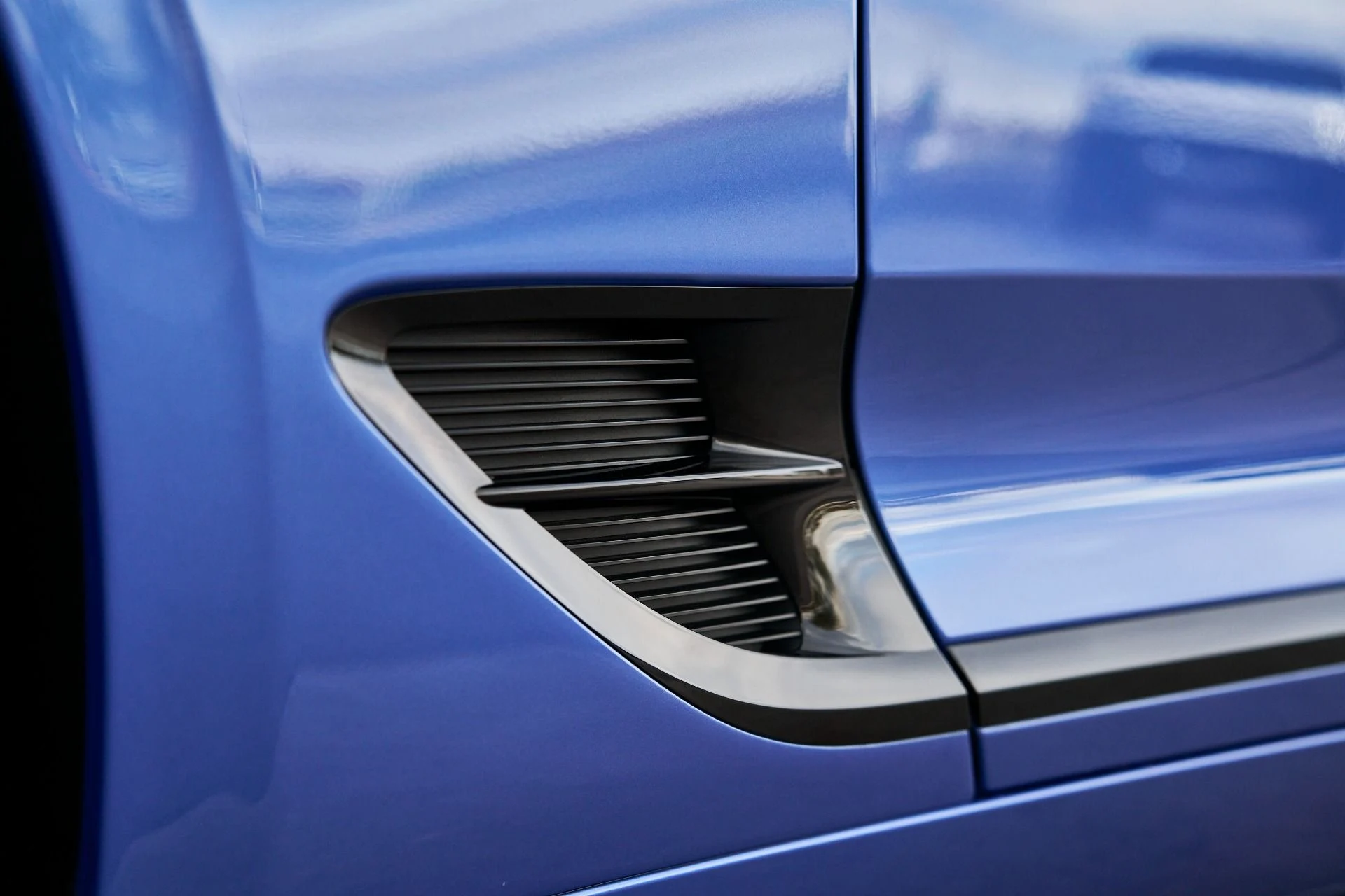 mph007_1412297886_Used_2023_Bentley_Continental_GT_Azure_1761755938_951f549229