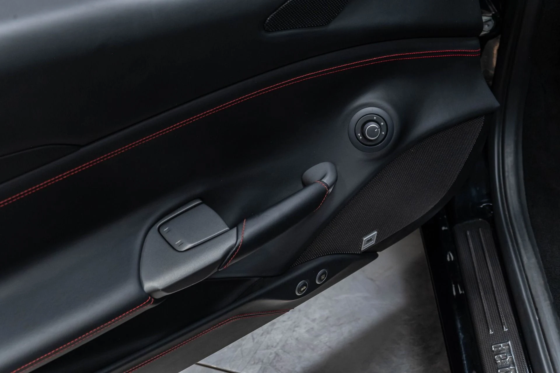 mph007_1412986098_Used_2016_Ferrari_488_Spider_Base_1785961104_9da4ca02ef