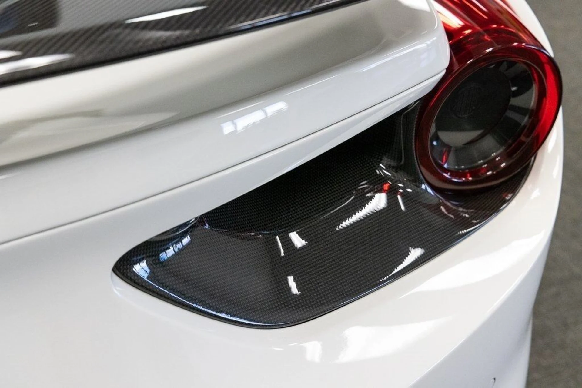 mph007_1424917908_Used_2016_Ferrari_488_GTB_1761930919_cd9305e071