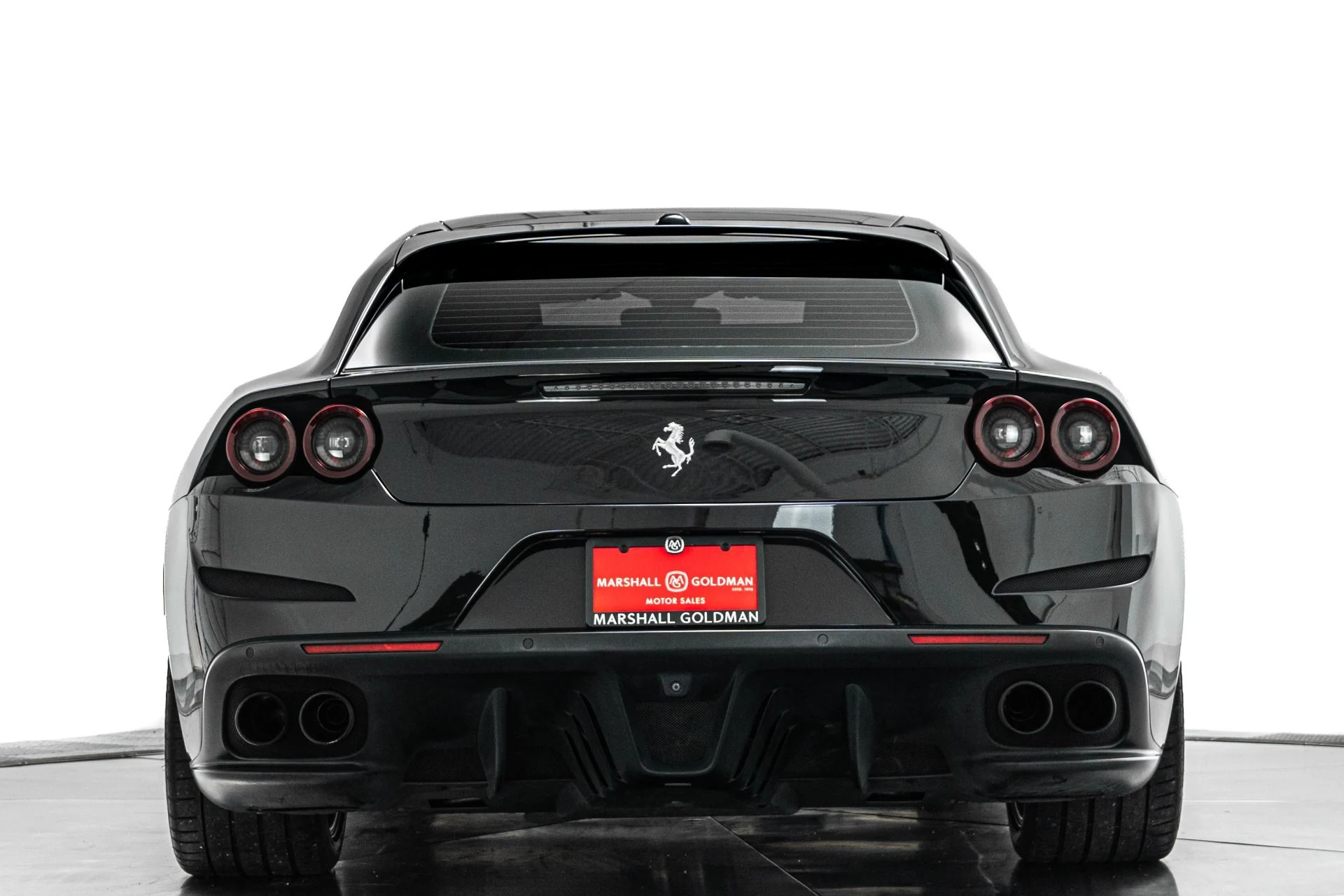 mph007_1429821271_Used_2019_Ferrari_GTC_4_Lusso_1790632614_b8b97b82a9