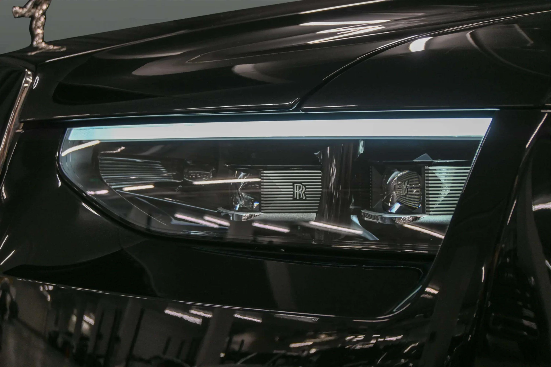 mph007_1436708889_e71ae693_e3c9_45e9_a582_1e33909c3b6d_202520_Rolls_Royce20_Ghost20282501629_5_21e2ed2381