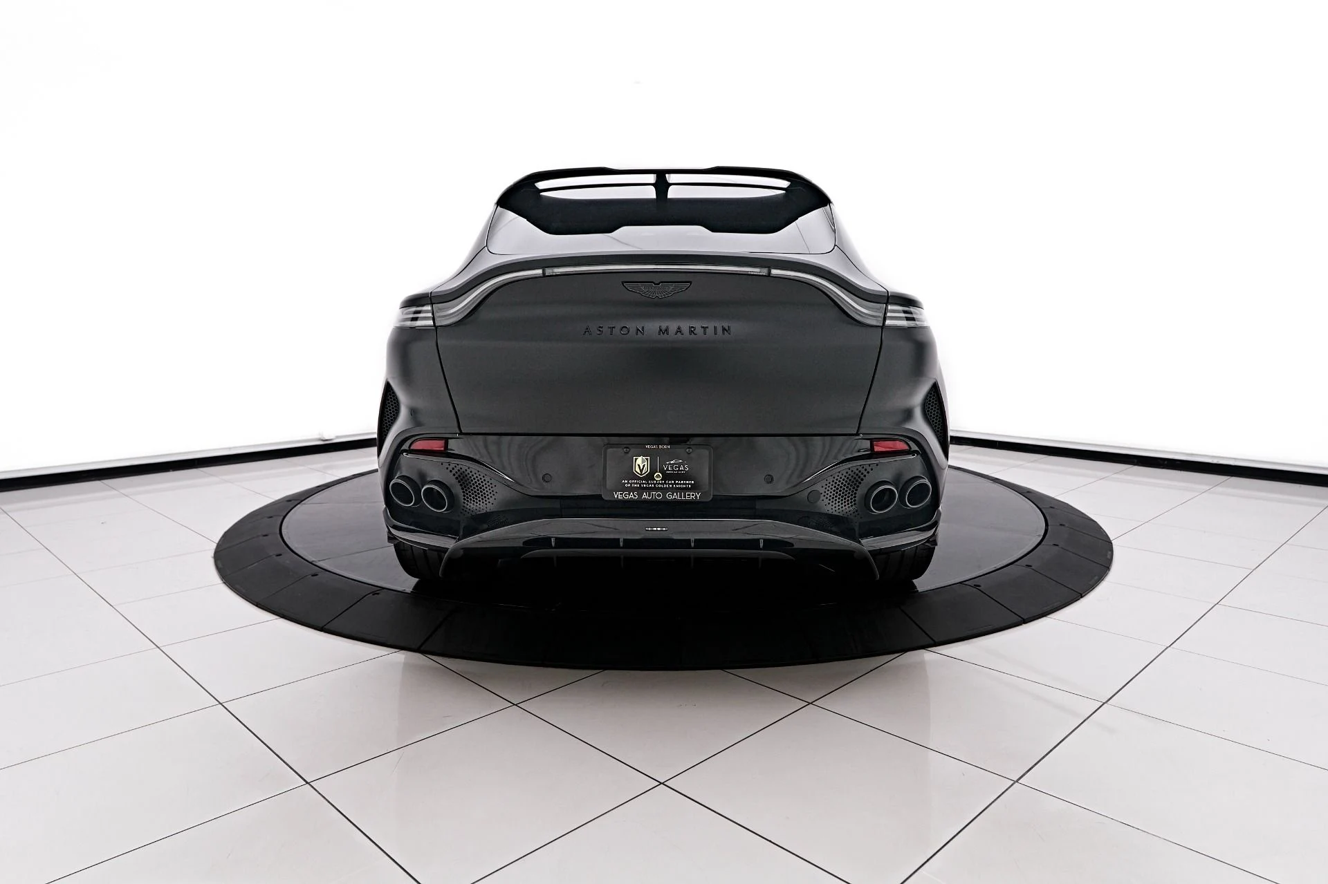 mph007_1440131818_Used_2023_Aston_Martin_DBX_707_1731378416_c8157ebb2b