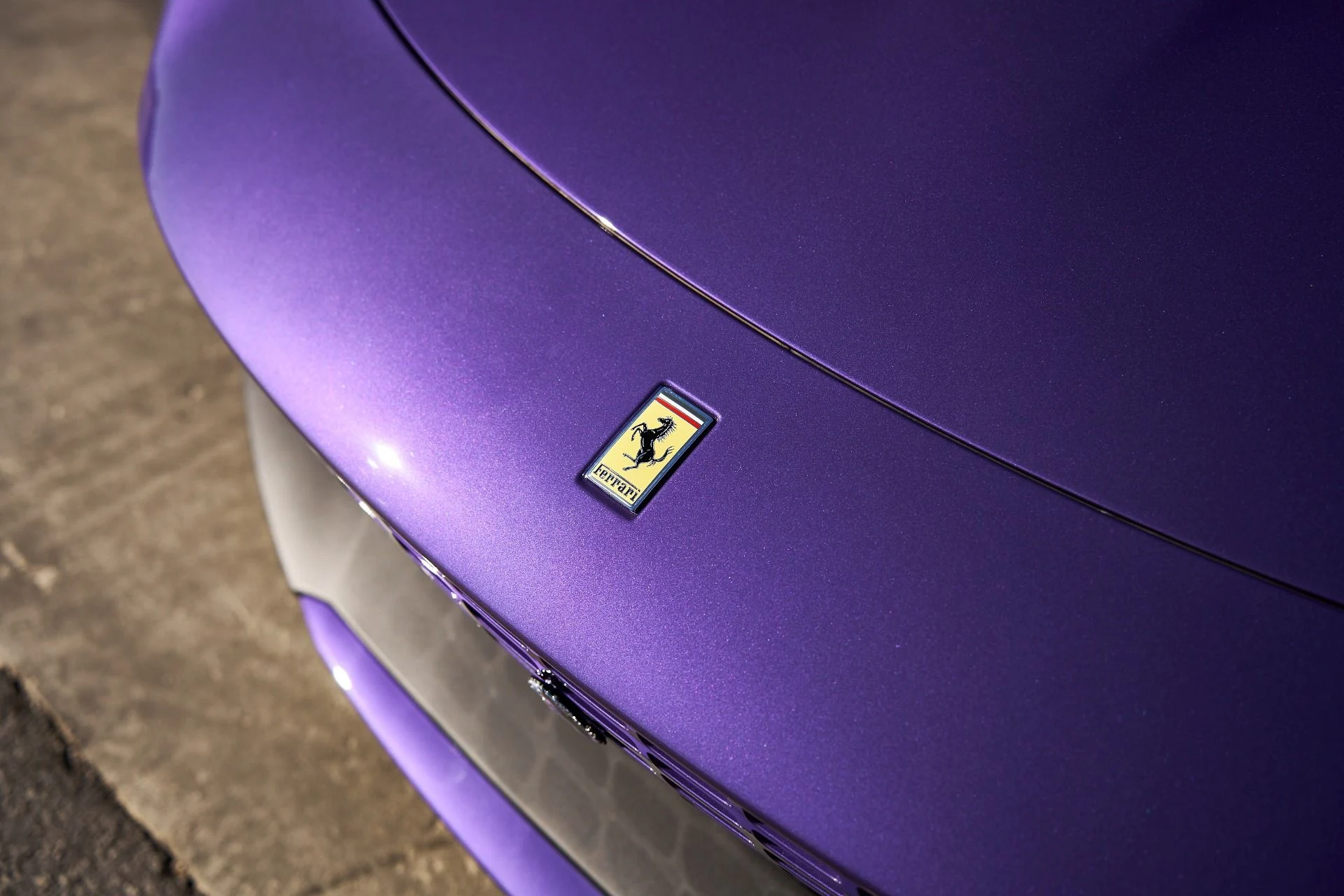 mph007_1440879002_Used_2024_Ferrari_Roma_Base_1762022524_319eb29b69