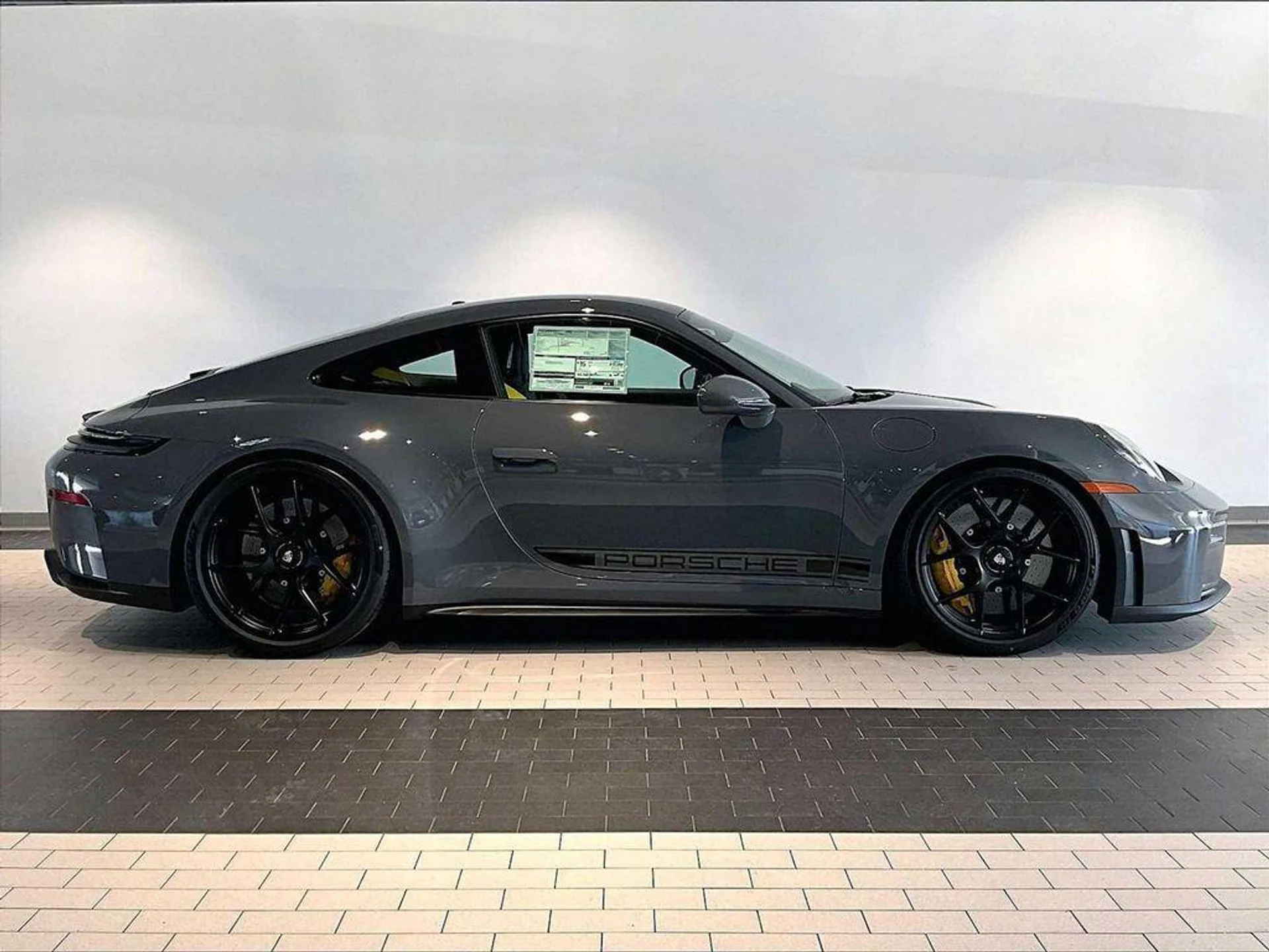 mph007_1446726706_A_Ut_Cgw_G_Uc_YG_316_Yoz_Pf_P8_TW_1_Xs_e57d1a2d77