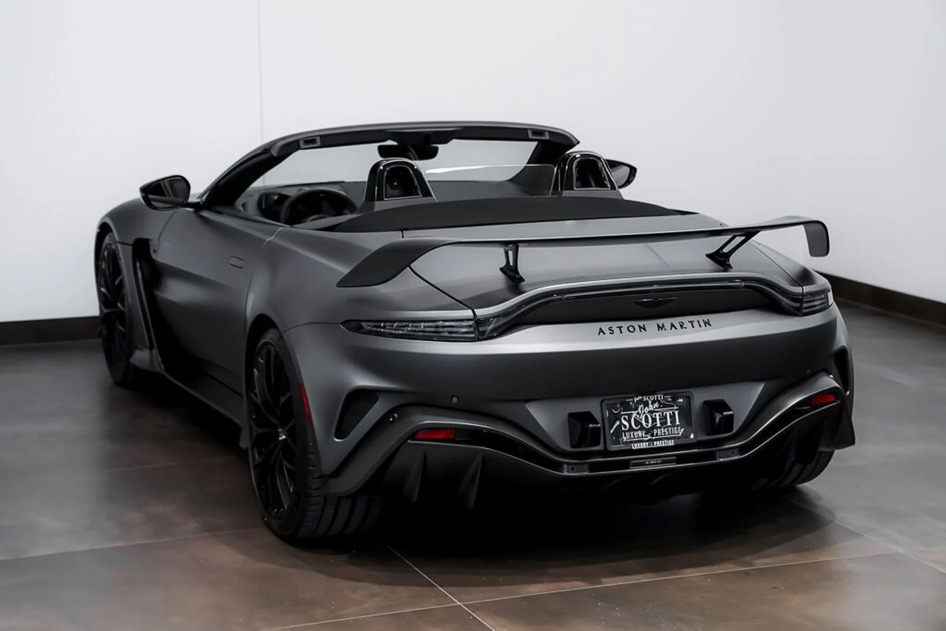 mph007_1448912464_aston_martin_vantage_2023_jpg_v_1773863537_8cedf1597c