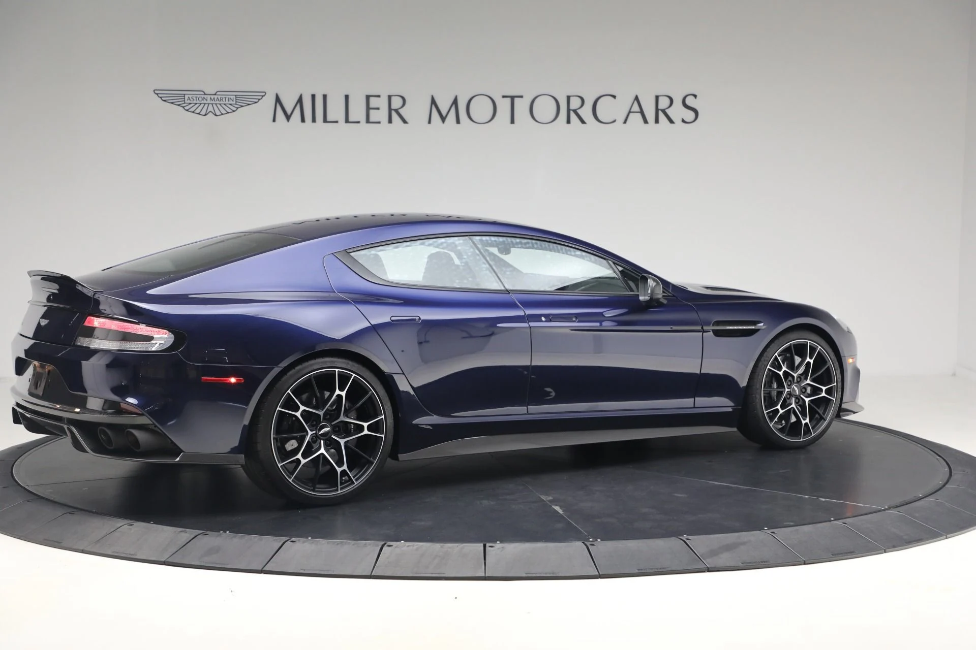 mph007_1458610936_Used_2019_Aston_Martin_Rapide_AMR_1792868062_3c2b58a6d7