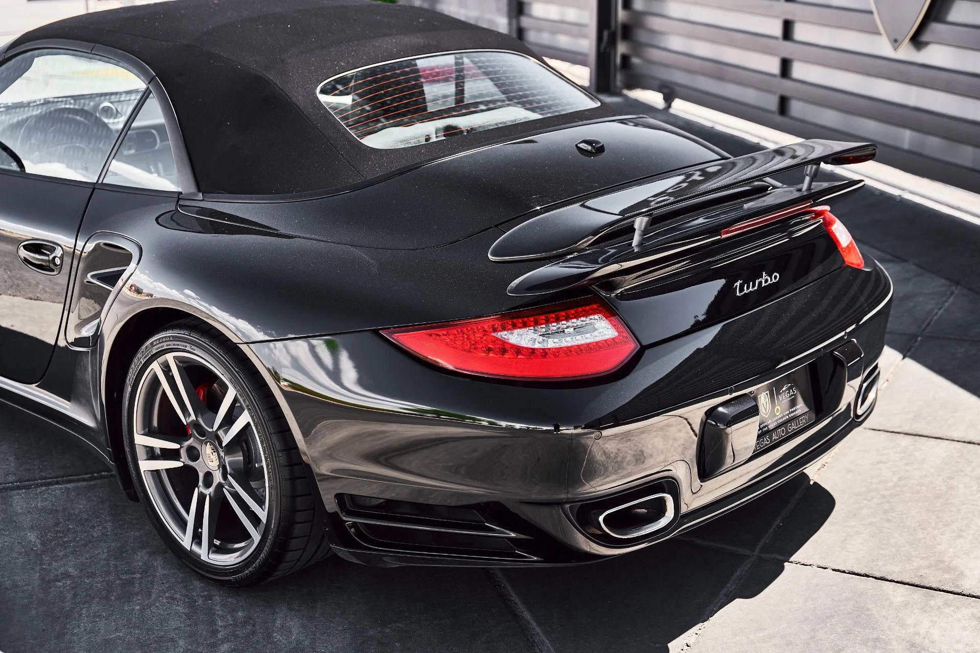 mph007_1463438001_Used_2010_Porsche_911_Turbo_1785431103_eecb638cd0