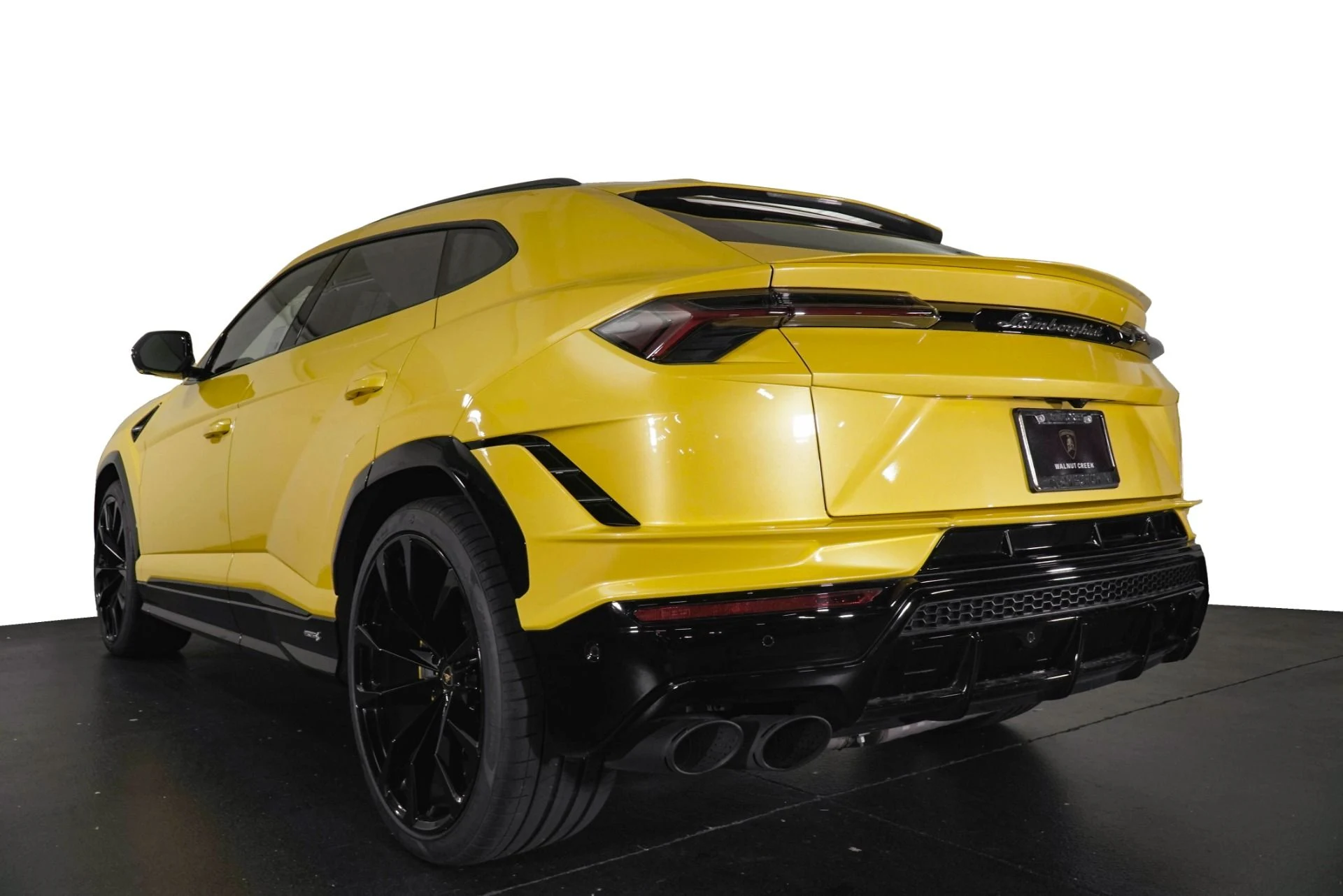 mph007_1464090156_Used_2023_Lamborghini_Urus_S_1782321107_a3f0f21a25
