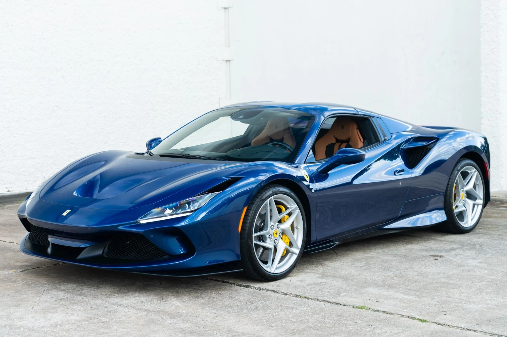 mph007_1465753241_Used_2022_Ferrari_F8_Spider_1779493507_b2613a45e1