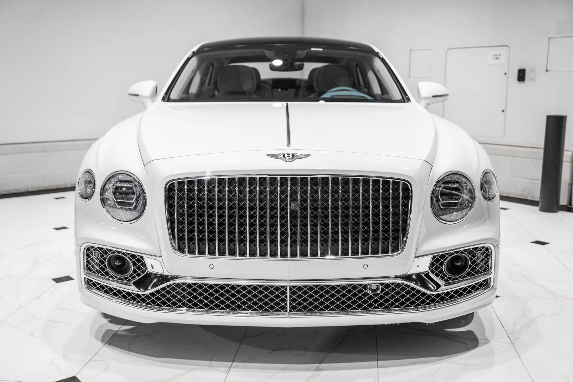 mph007_1473234682_Used_2023_Bentley_Flying_Spur_1772469545_14abda7b20