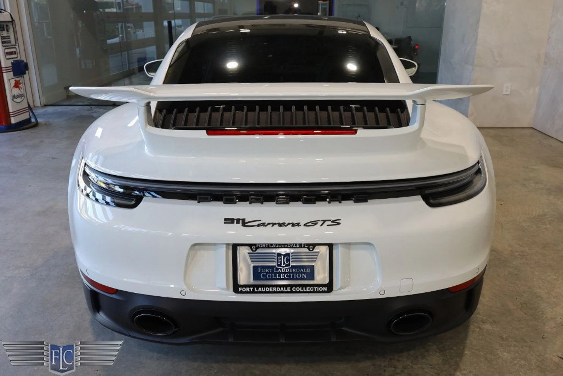 mph007_1478902655_used_2024_porsche_911_carreragtsmanualcoupe_9689_22738585_8_1024_87039e5093