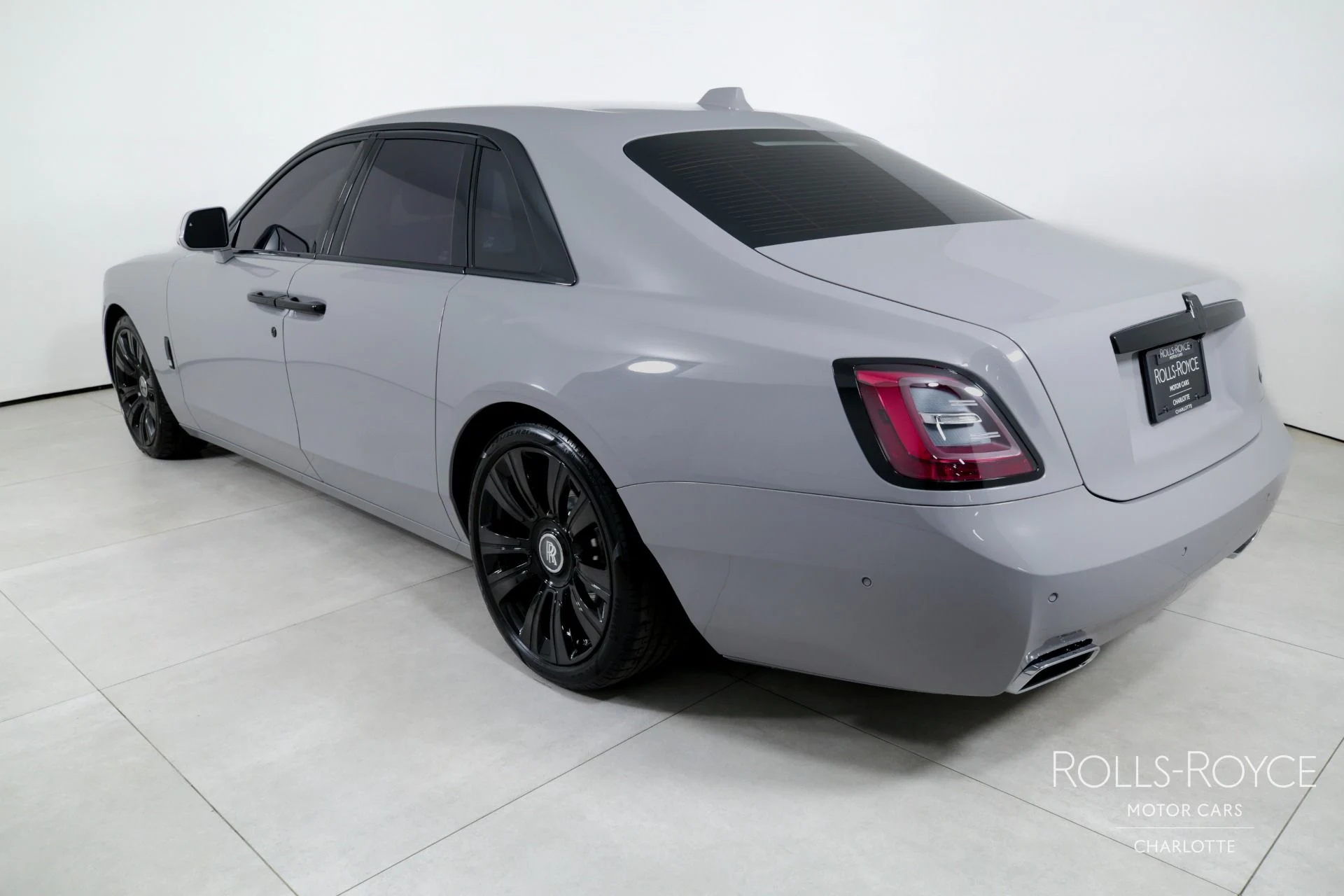 mph007_1485146649_Used_2024_Rolls_Royce_Ghost_1738596098_76a4e6408b