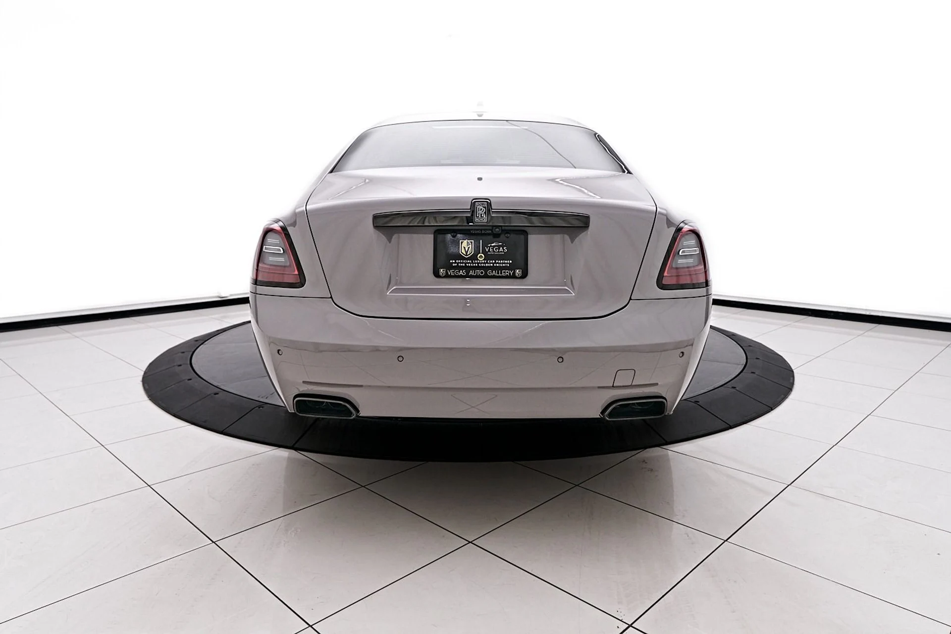 mph007_148996504_Used_2022_Rolls_Royce_Ghost_Black_Badge_1745954318_98fa91edc3
