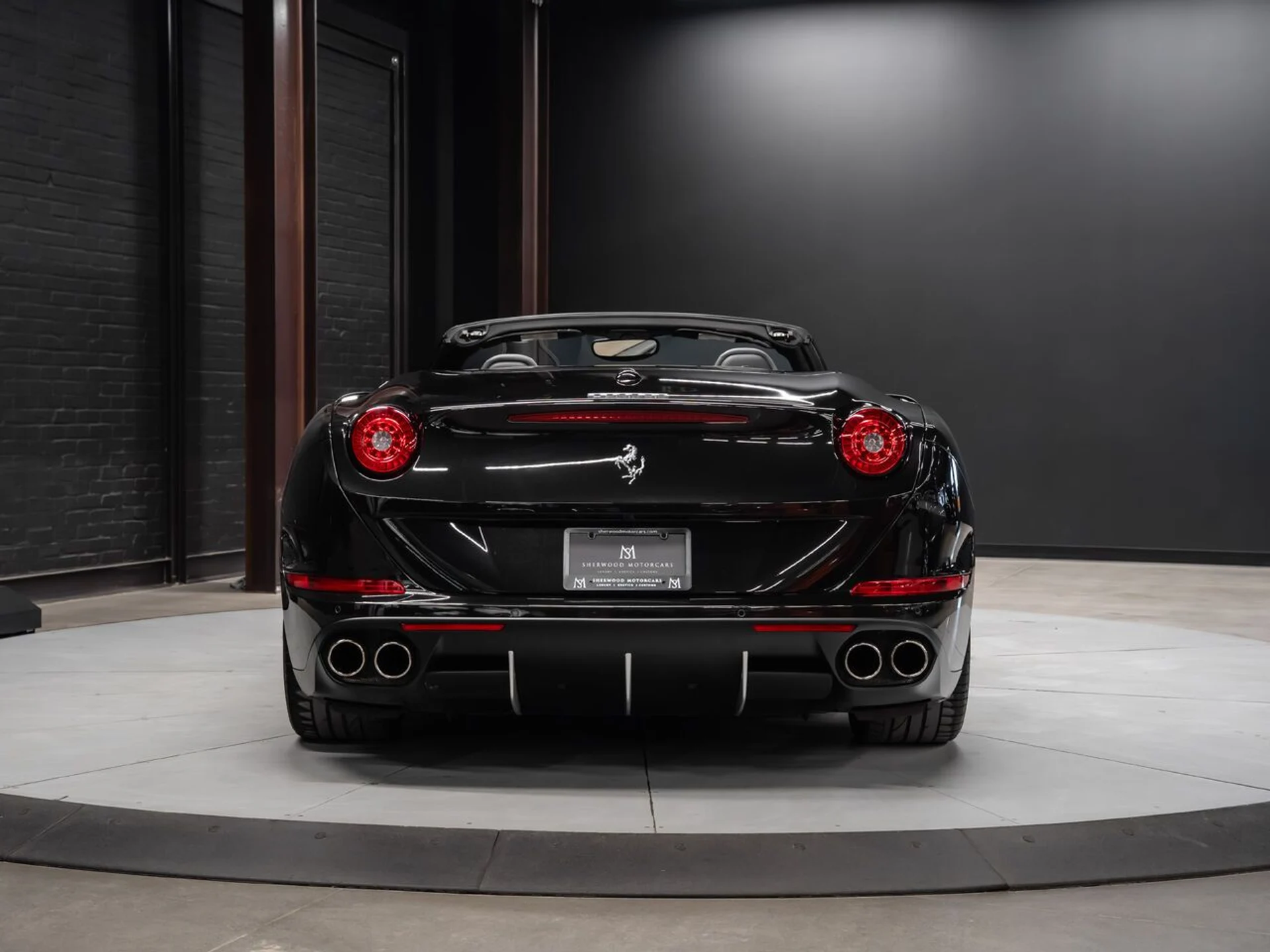 mph007_14906249_ferrari_california_2015_dedd9a2c6b