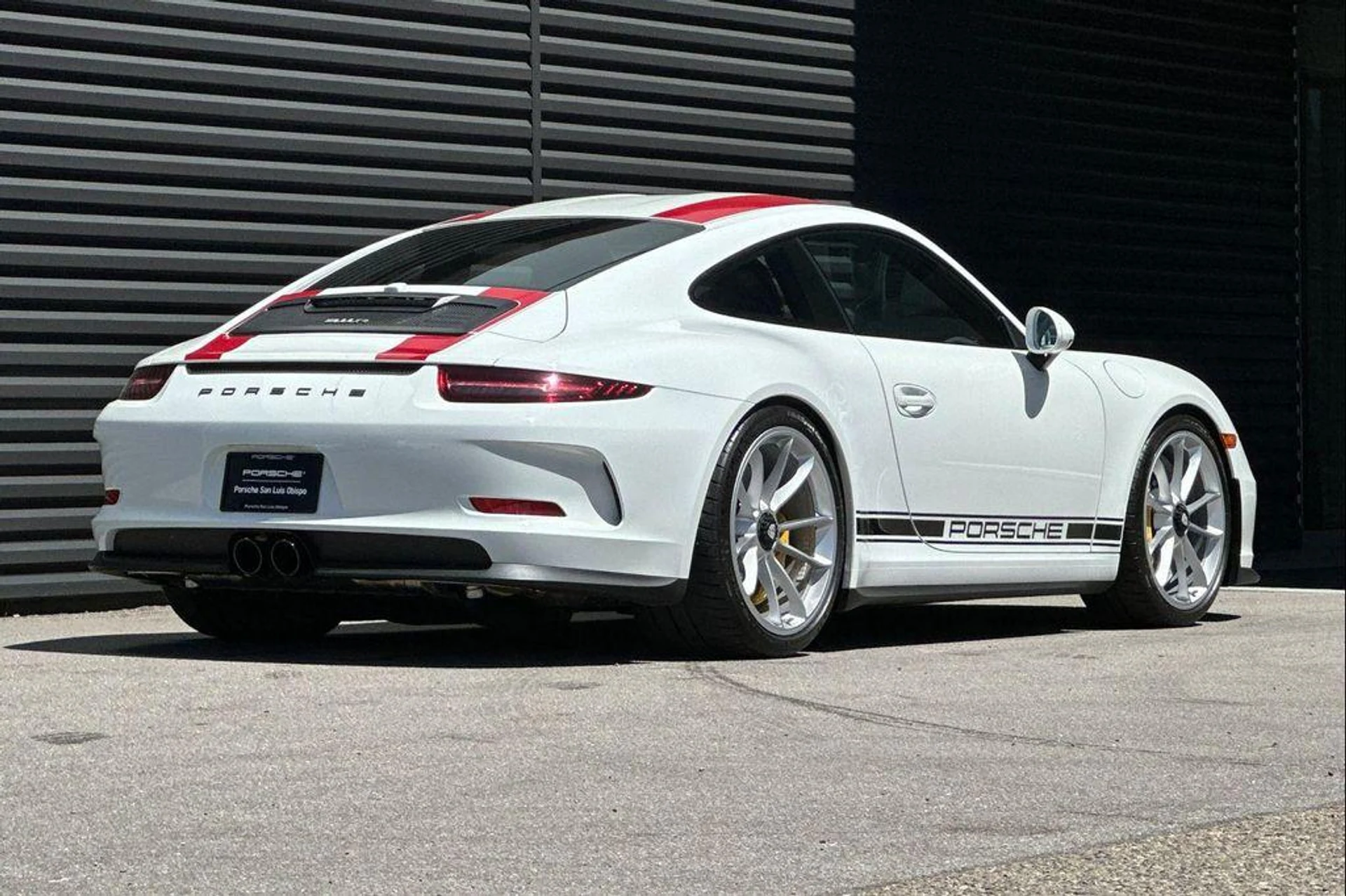 mph007_1496620200_8q_1b_B_Qe6_YUUH_Izqxro_Q1_Pcv_KA_aec0866cbf