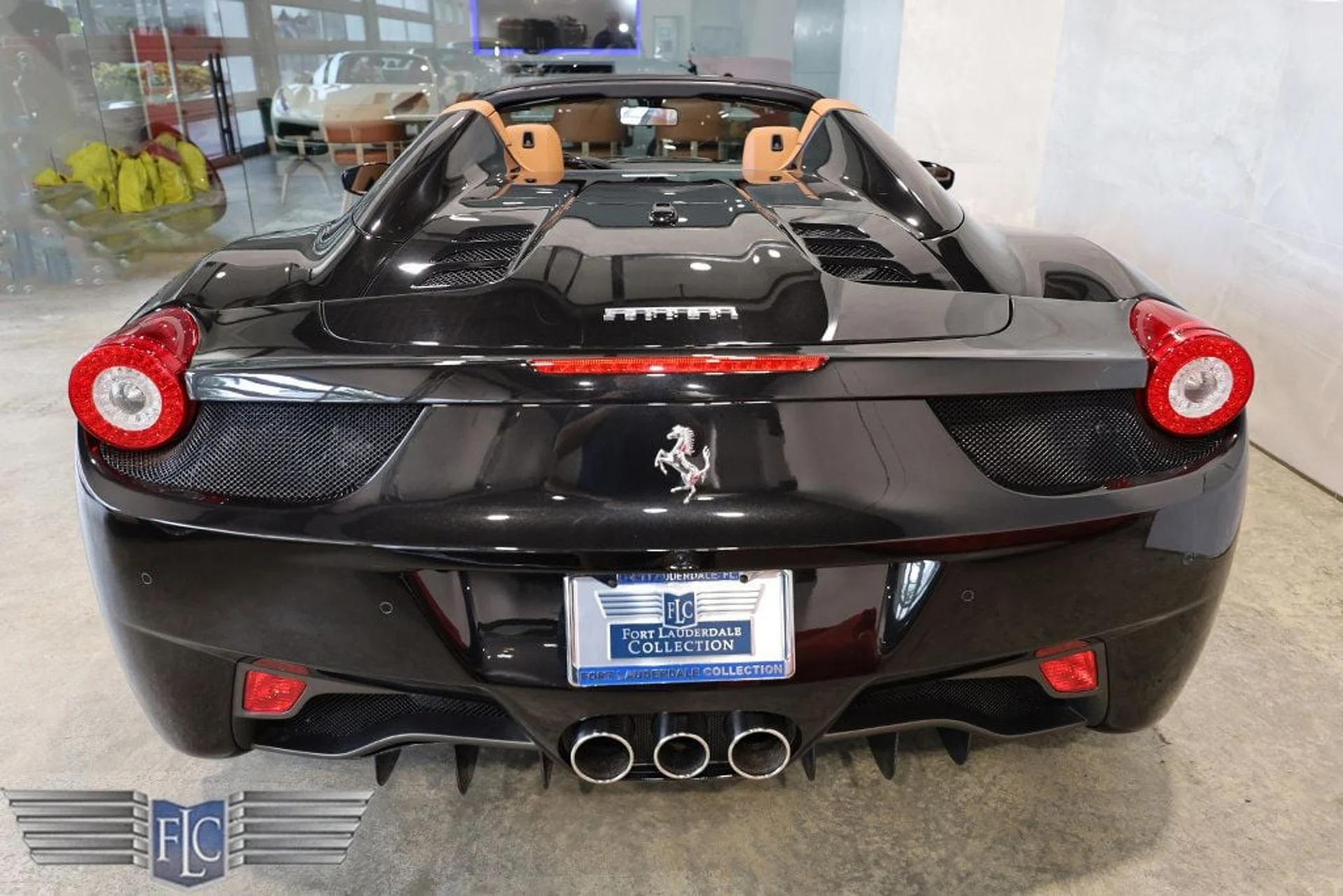 mph007_1526595808_used_2013_ferrari_458_spider_9689_23036593_8_1024_d29e4b0af6
