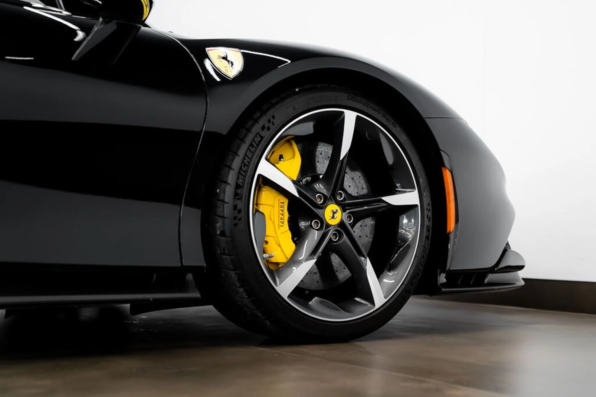 mph007_1526848669_ferrari_sf90_stradale_2021_jpg_v_1773863537_6792053fcf