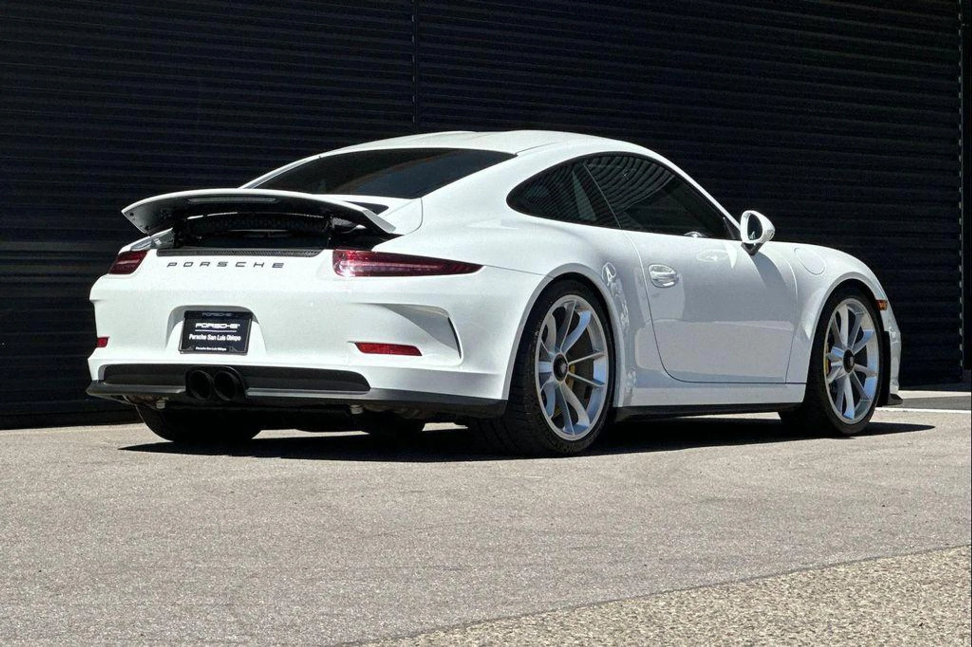 mph007_1529330315_3_S8zn_WMB_3dg_B_Mu0wv_W7iejk_V_h_Y_3270c1d3ed