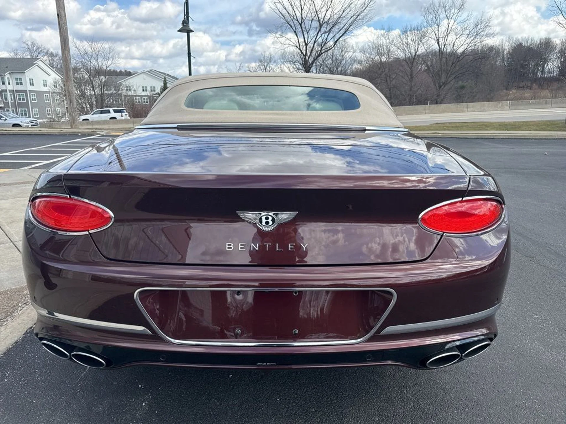 mph007_1529866884_9add63016d7645faad694be9572fc022_9da01fa971