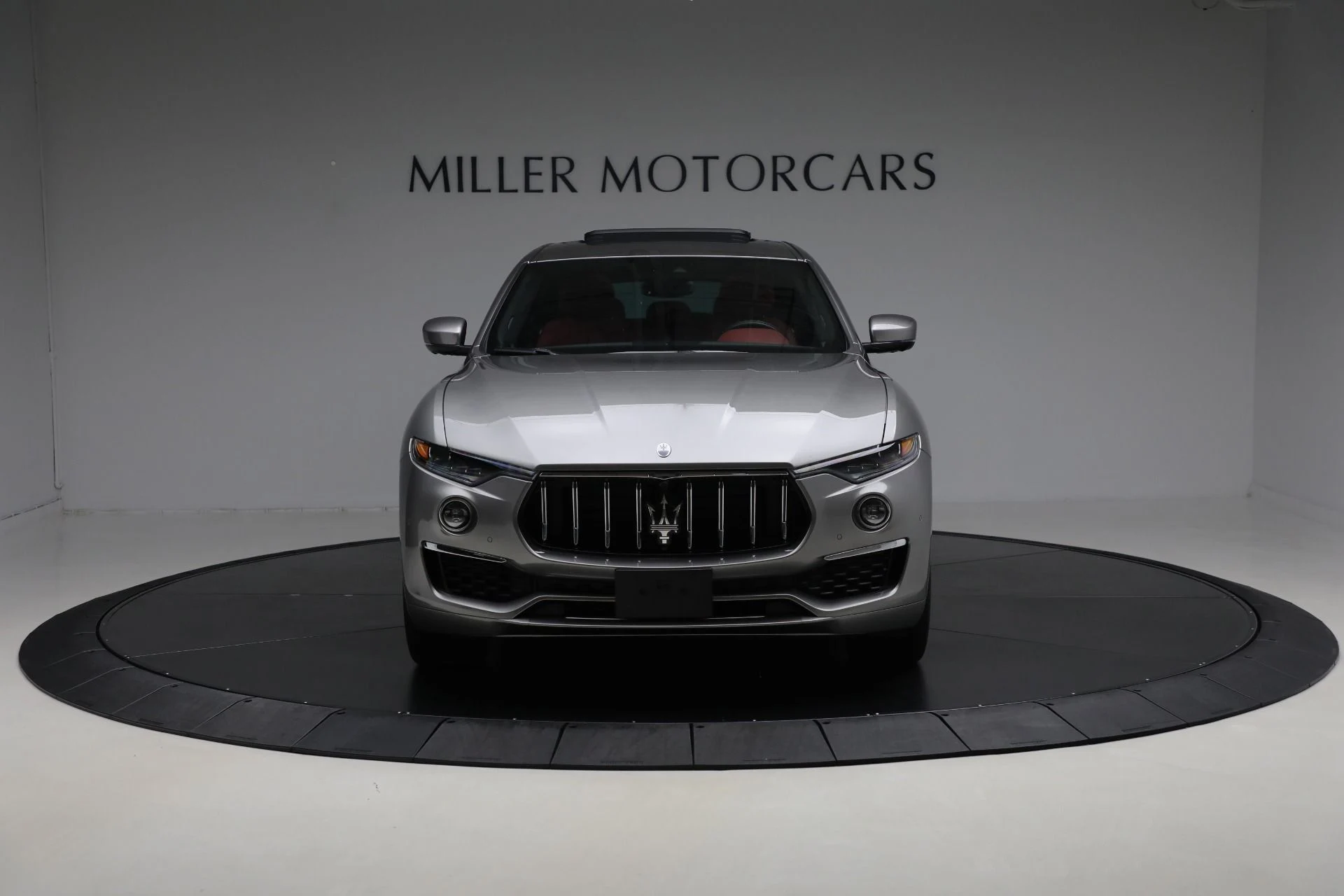mph007_1542849520_Used_2022_Maserati_Levante_GT_82b94a1e9e