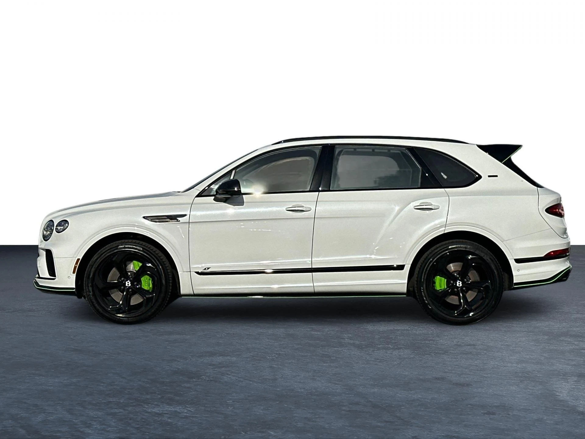 mph007_1545221565_New_2025_Bentley_Bentayga_V8_1760604151_98bbaedb17