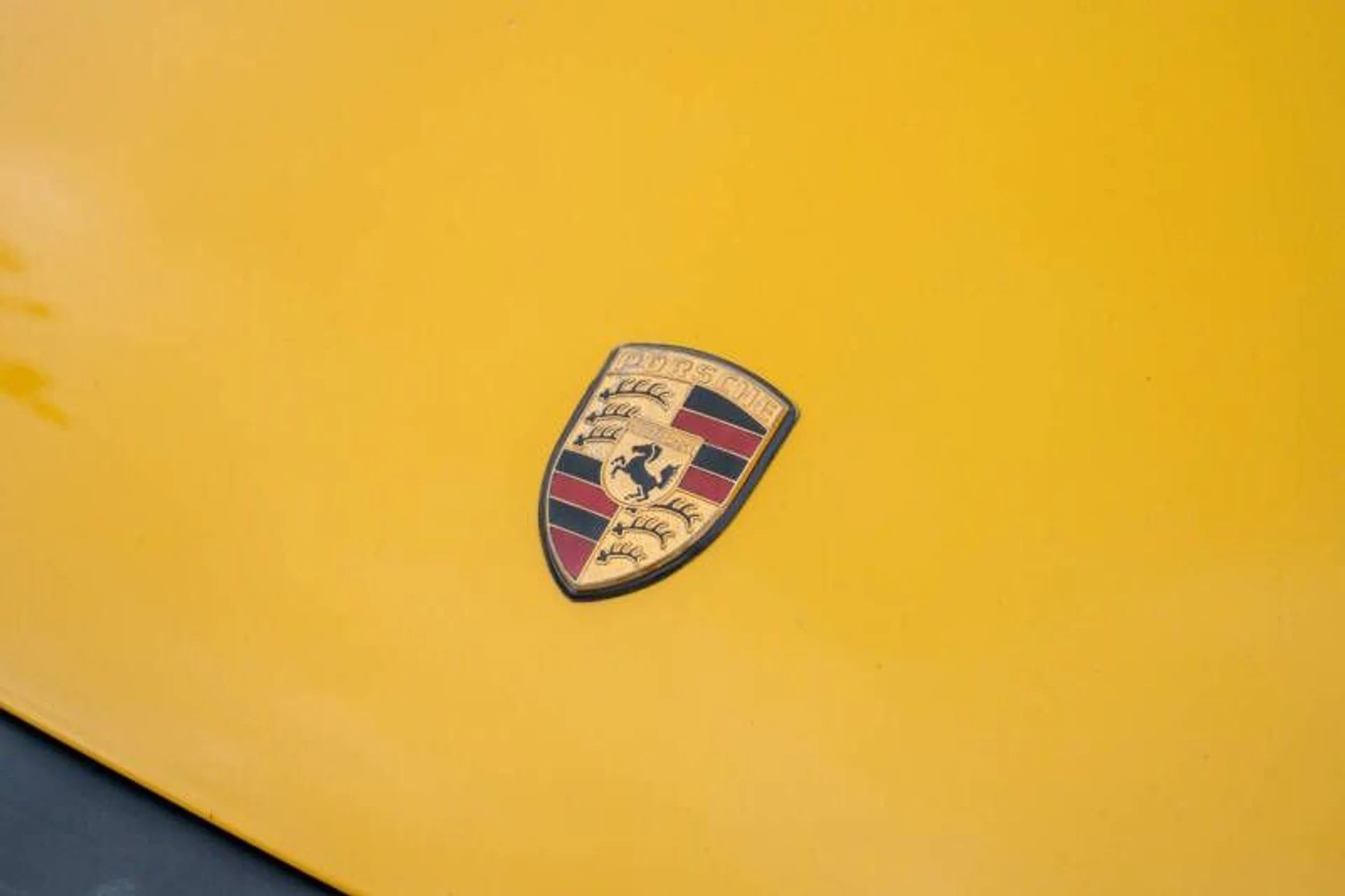 mph007_155499204_1976_porsche_911_carrera_coupe_911_carrera_coupe_cd58988139