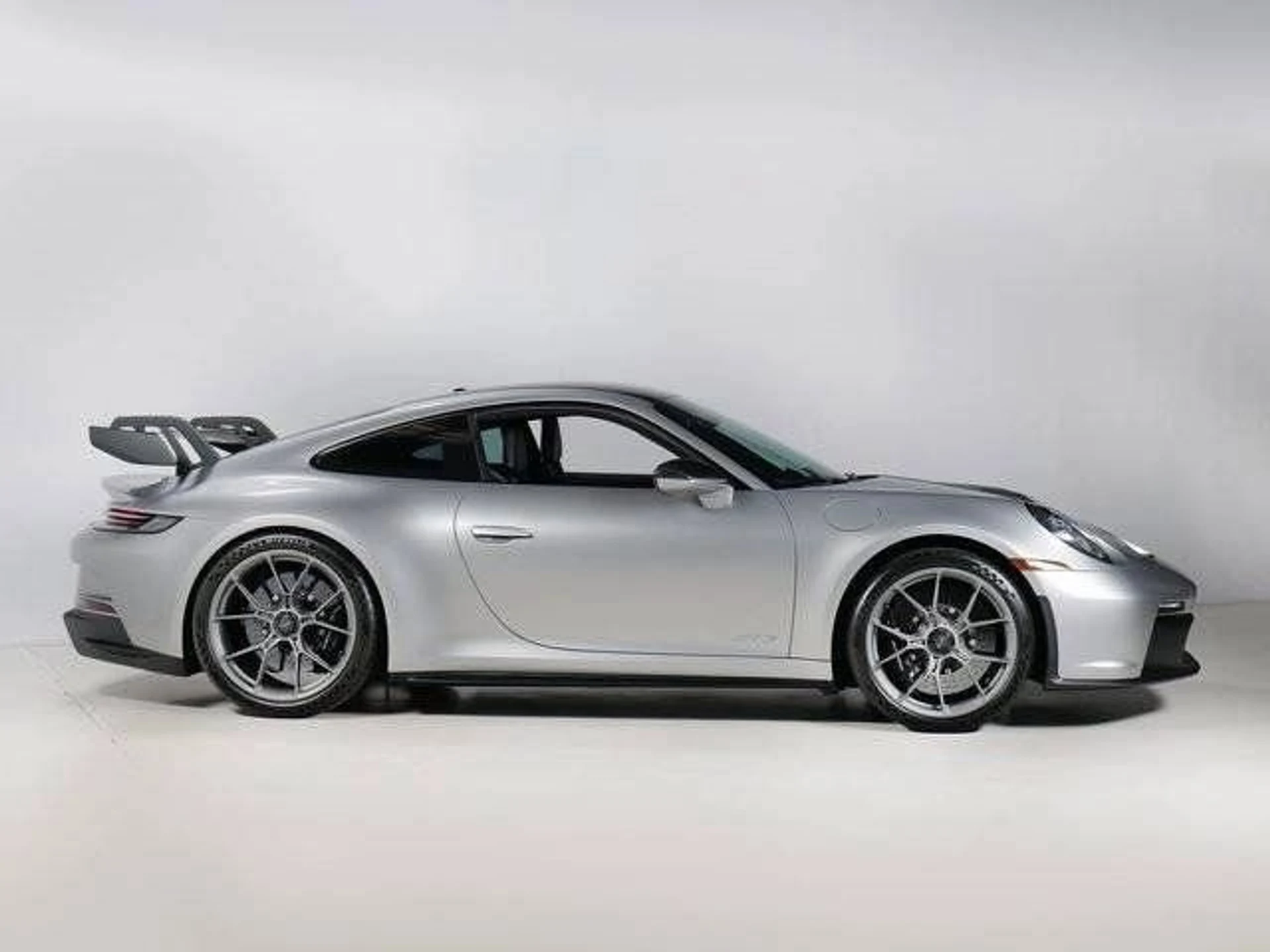 mph007_1557574817_2a81643eb825b4bc0c5f4e14fa70c9b4_0f75f69736