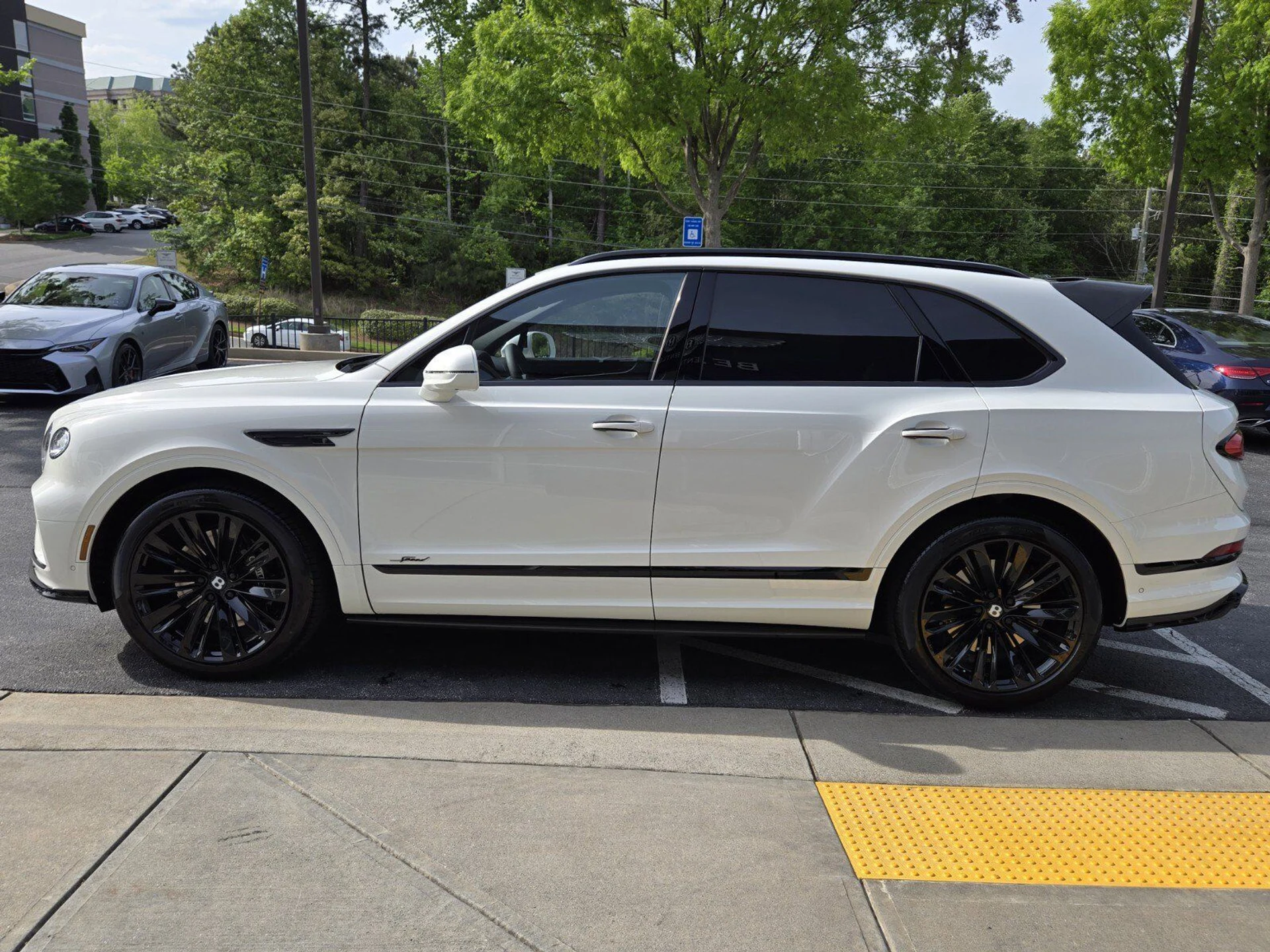 mph007_1561974655_47eccfa6cb26281548b63511ed148672x_1738b99077