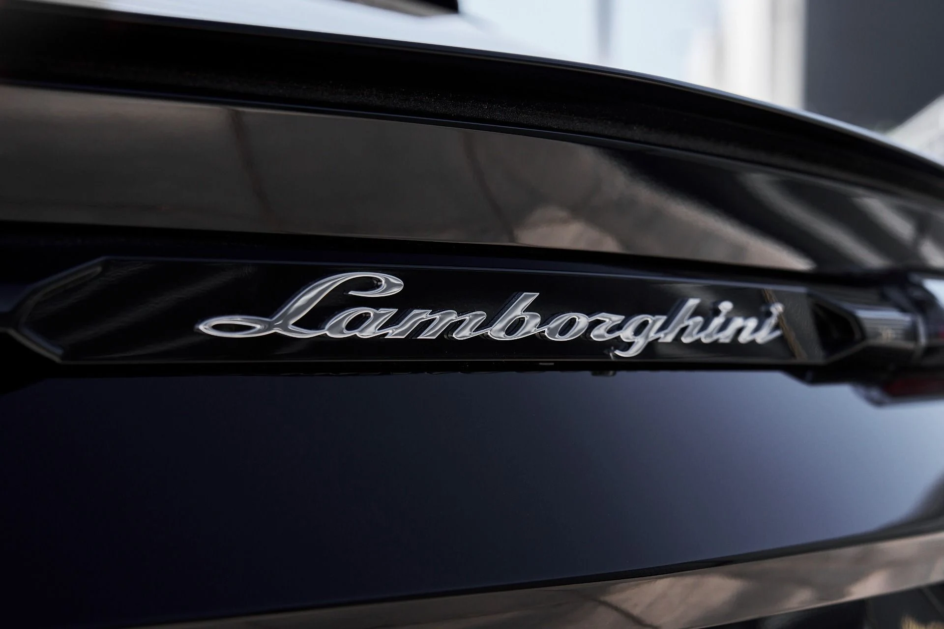 mph007_1564964965_Used_2021_Lamborghini_Urus_Base_1759523169_f9736effc4