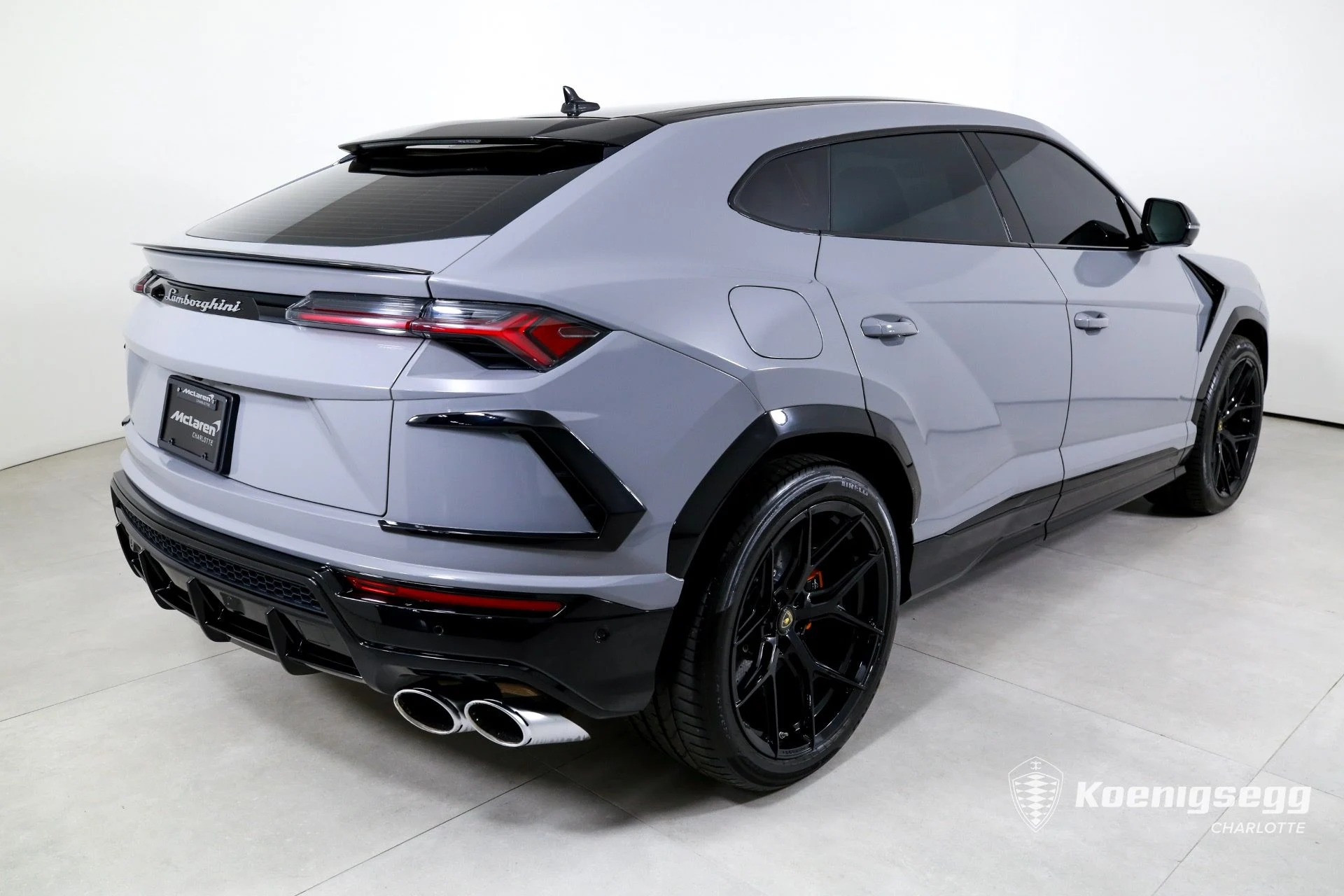 mph007_157228025_Used_2019_LAMBORGHINI_URUS_1760989732_ca59fe1db0
