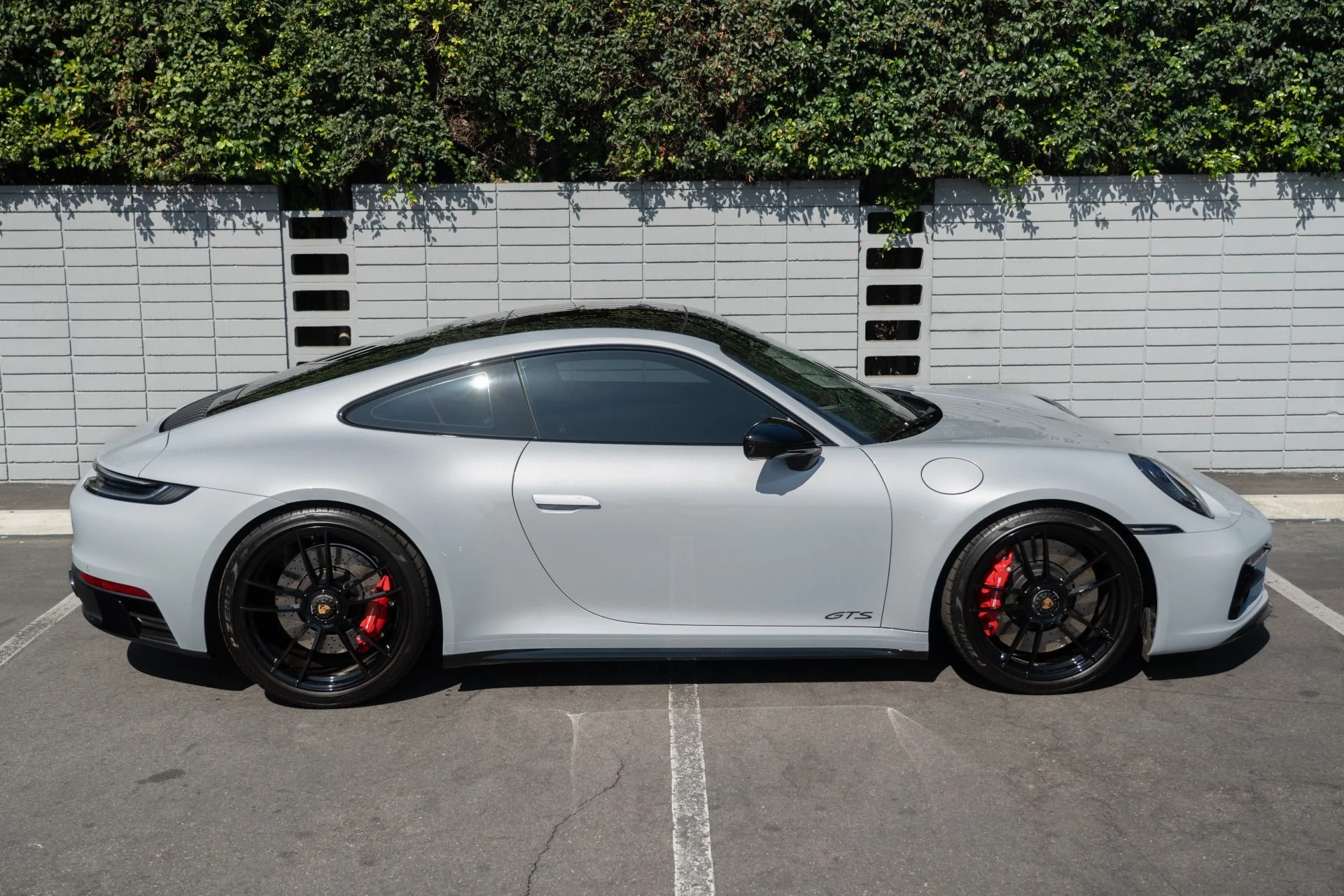 mph007_1577513573_Used_2024_Porsche_911_Carrera_GTS_1755716211_c2daa2fda6