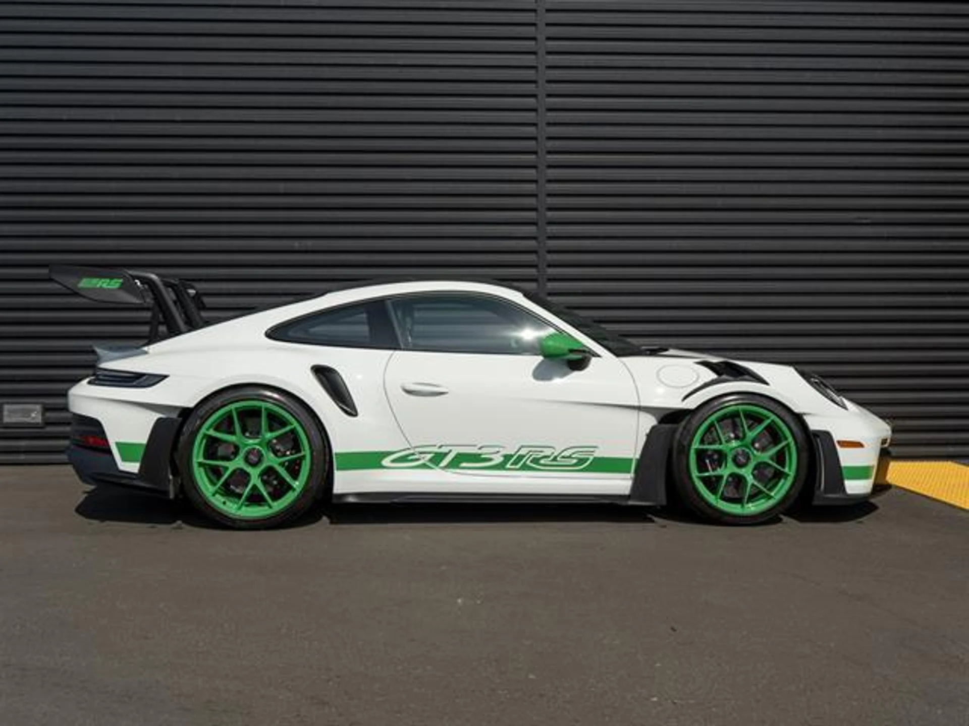 mph007_158214851_u_YCN_It_Vr_N6_Je_Ez_FT_hv6_Lzwg0_OE_2ca2584bf6