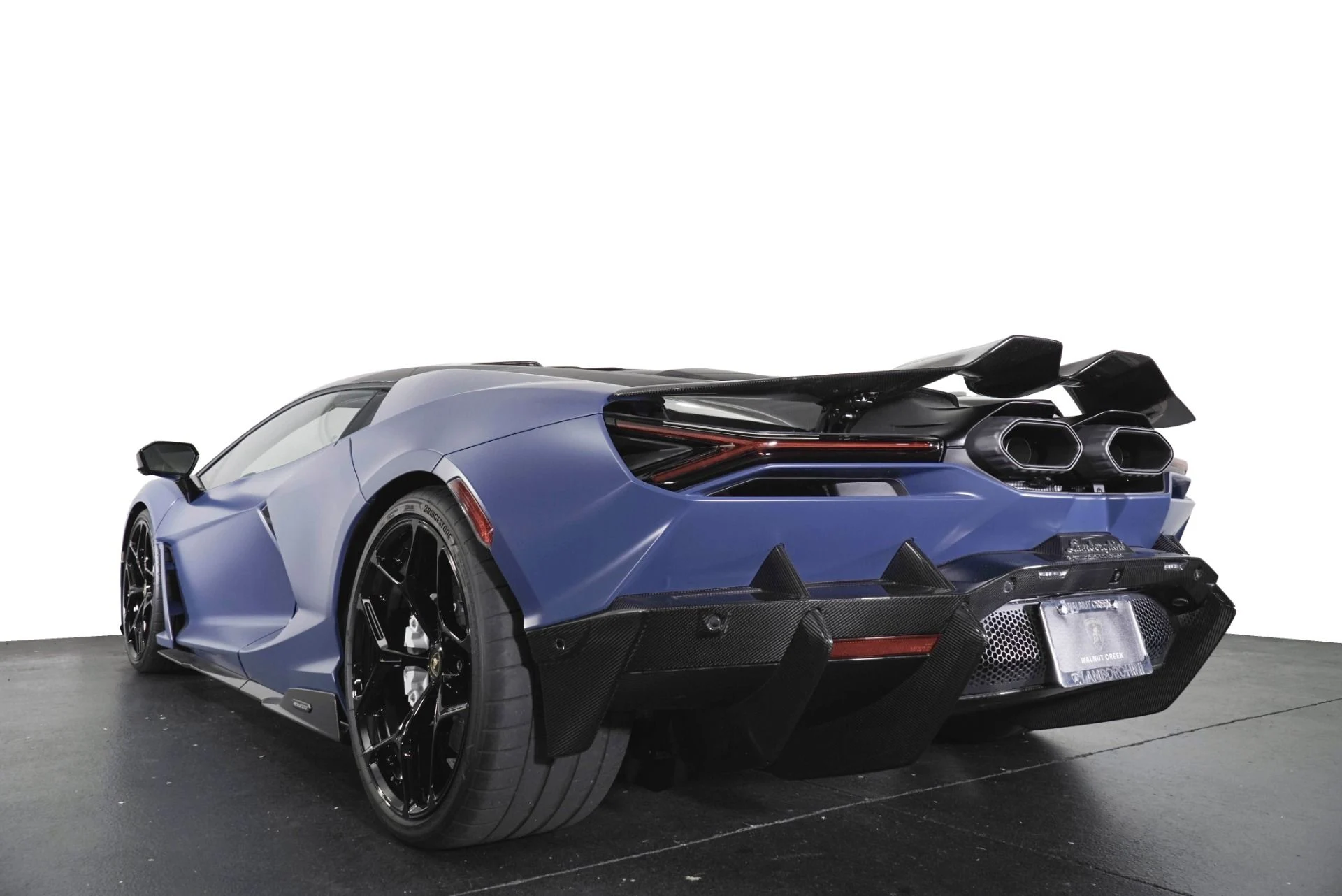 mph007_1585759993_Used_2025_Lamborghini_Revuelto_1783106946_344ca78a55