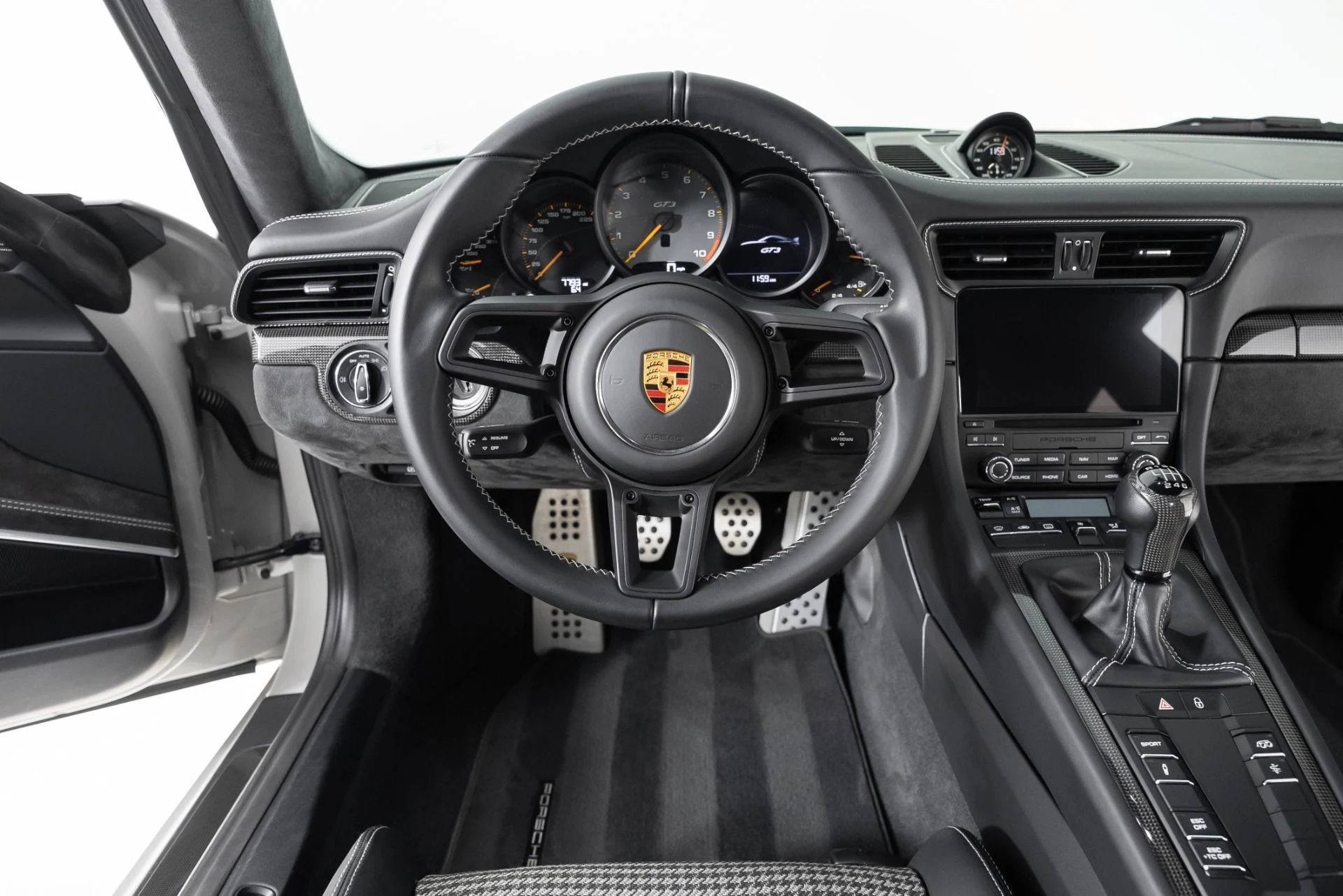 mph007_1590655195_Used_2018_Porsche_911_GT_3_1759183086_cac83cb381