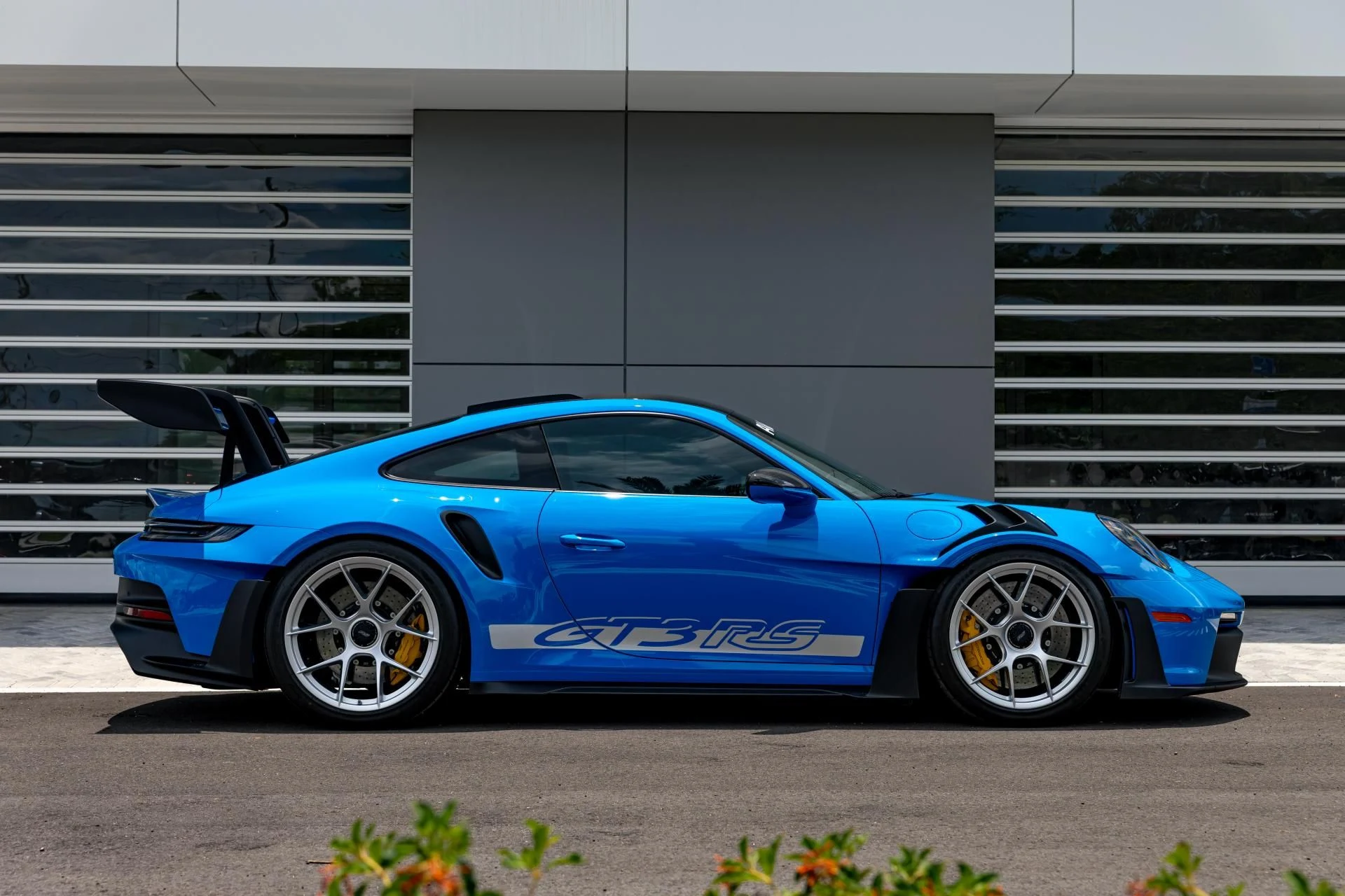 mph007_1592858585_Used_2024_Porsche_911_GT_3_RS_2426fe9aad