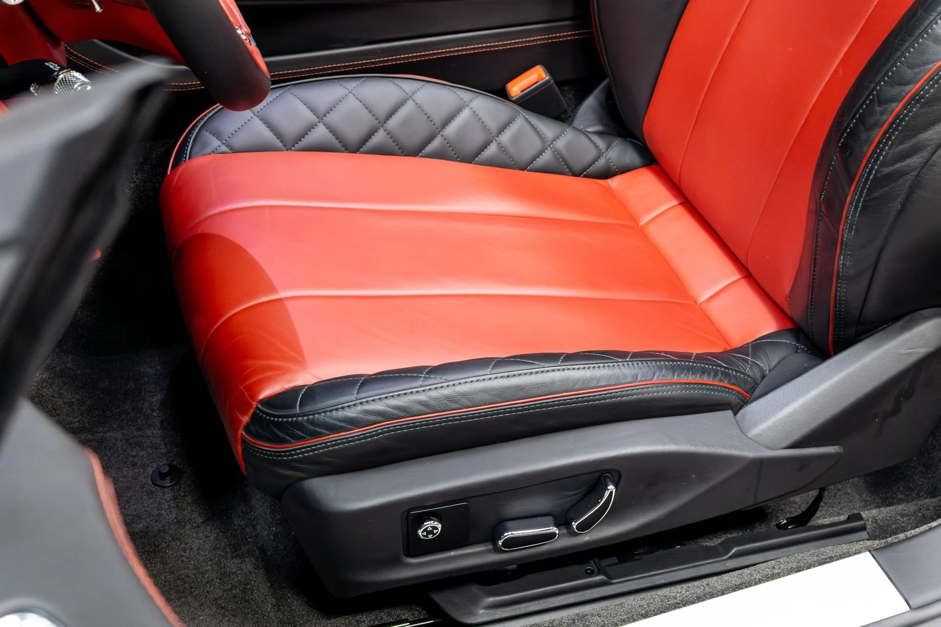 mph007_1595723624_Used_2020_Bentley_Continental_GT_V8_1775255845_3fb143bdb0