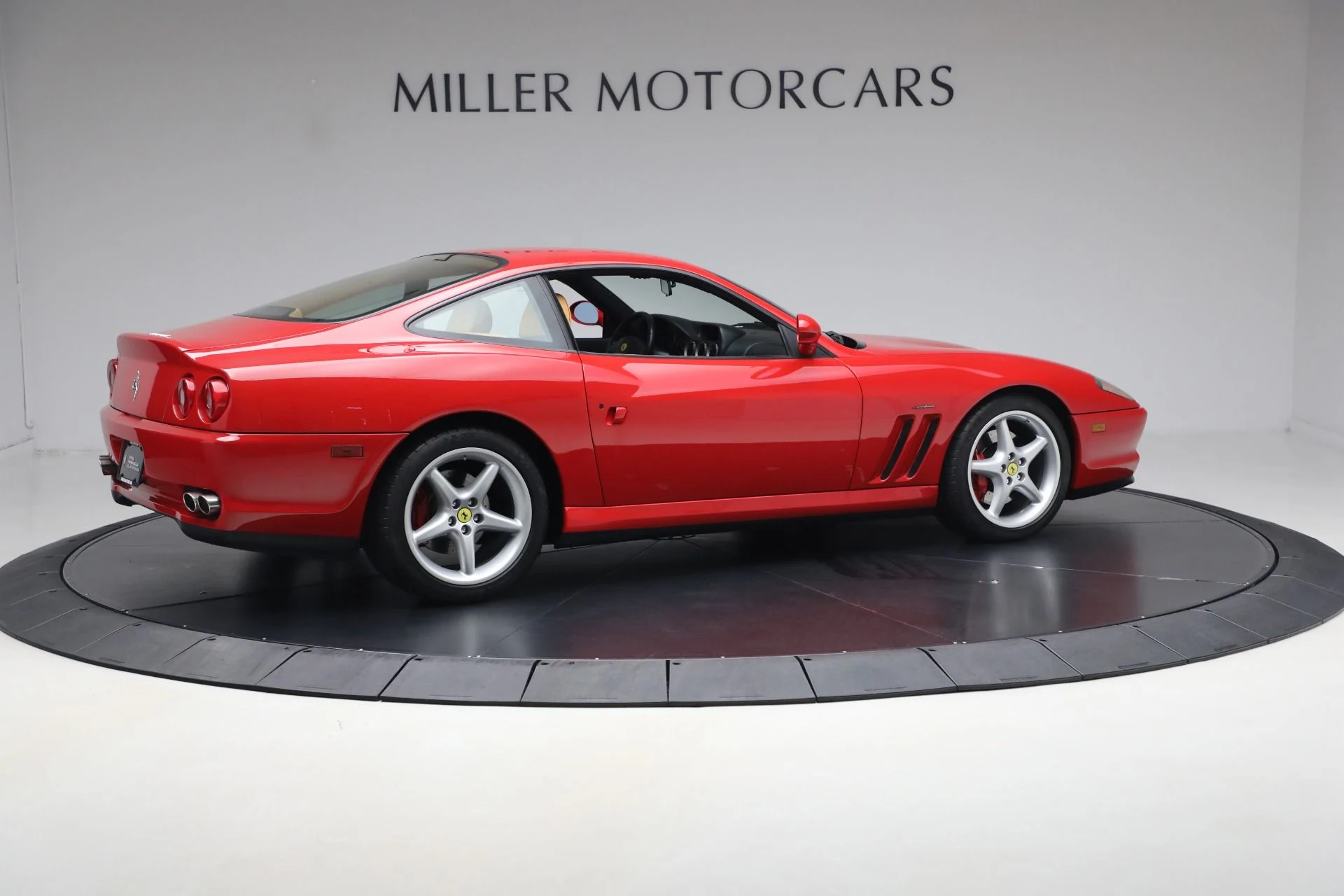 mph007_1597817119_Used_2000_Ferrari_550_Maranello_1789139800_b5ea505b38