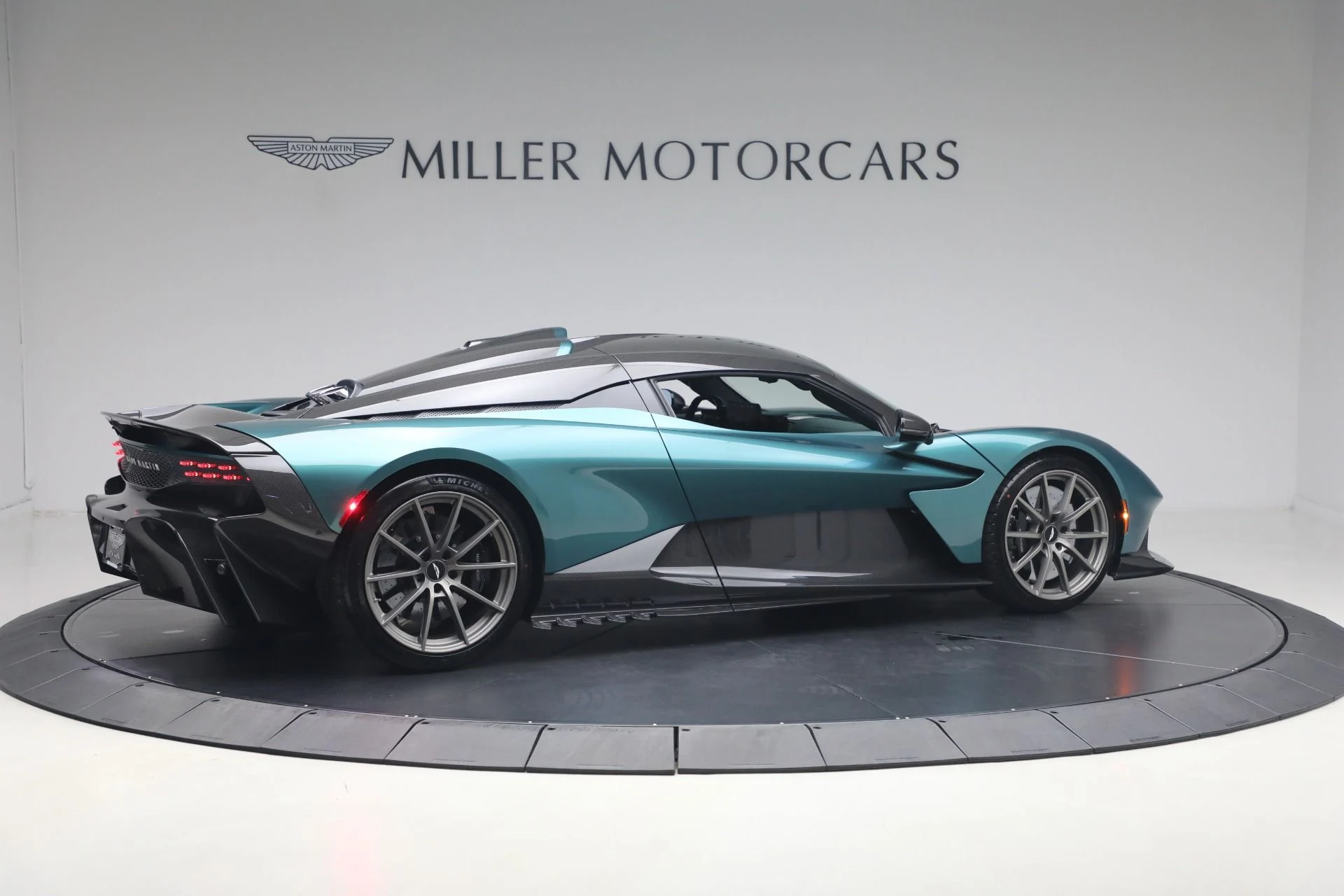 mph007_1605522797_New_2026_Aston_Martin_Valhalla_1779312468_a589505a8d